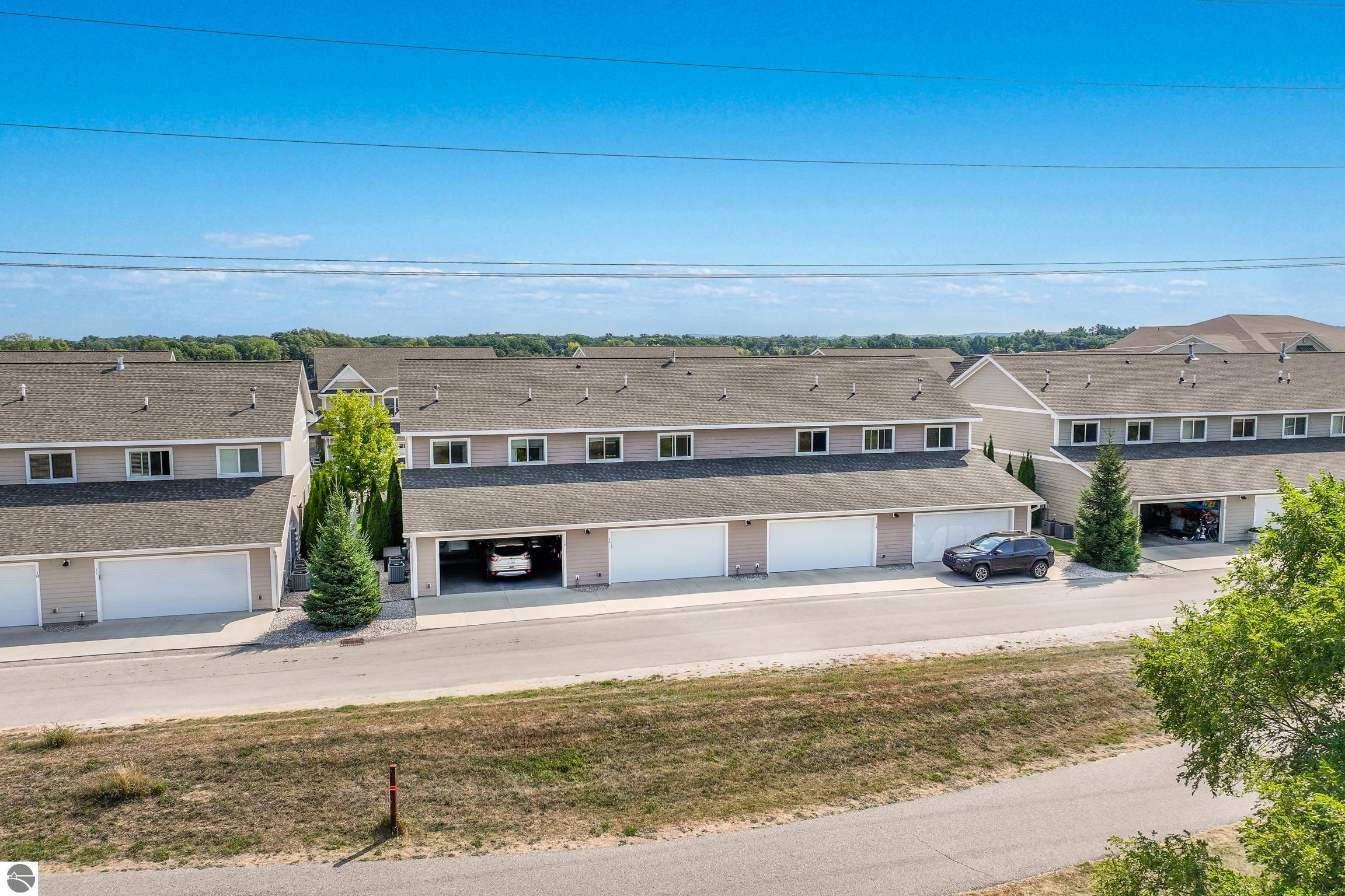 976 Lake Ridge Drive # 15