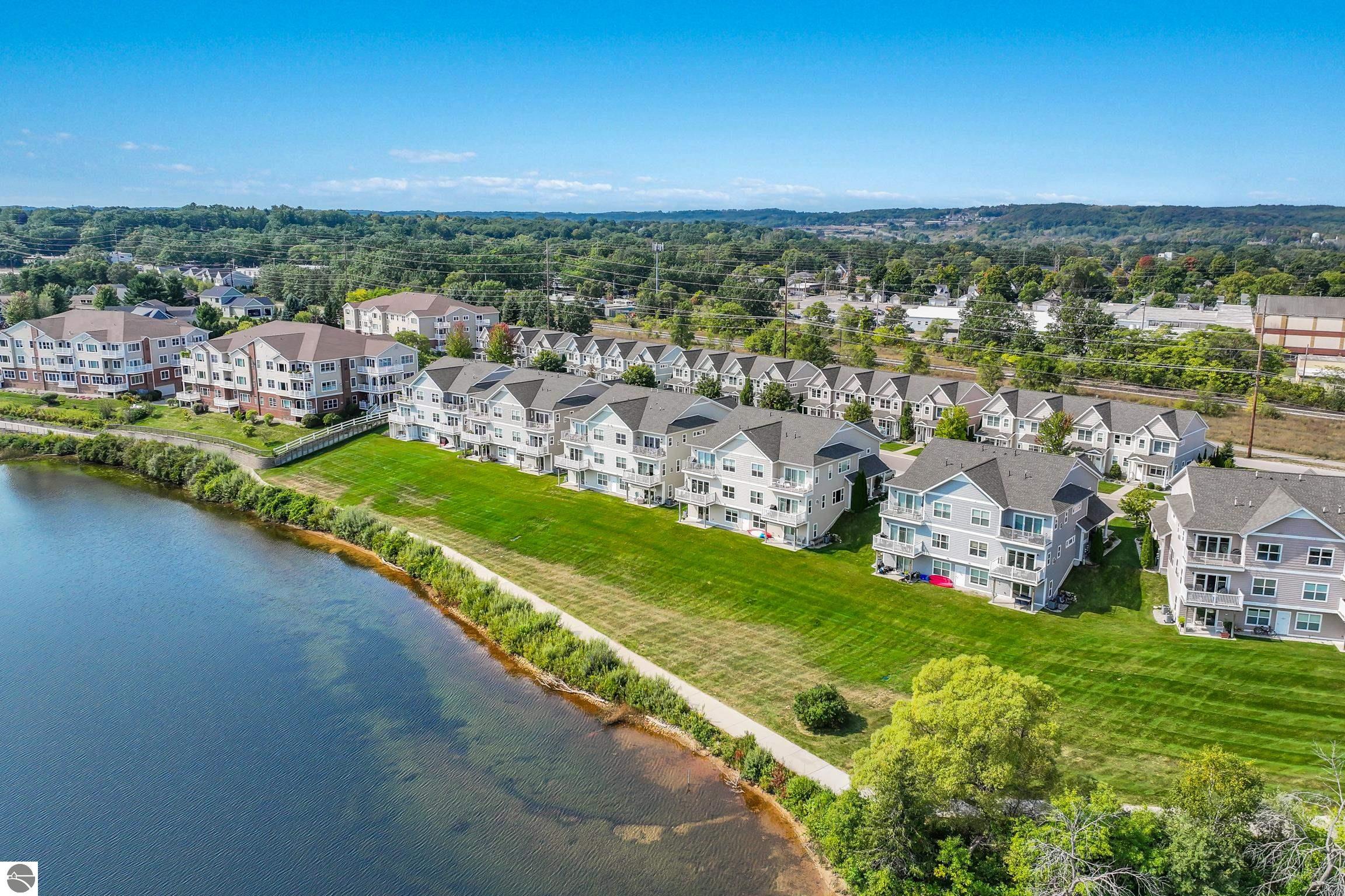 976 Lake Ridge Drive # 15