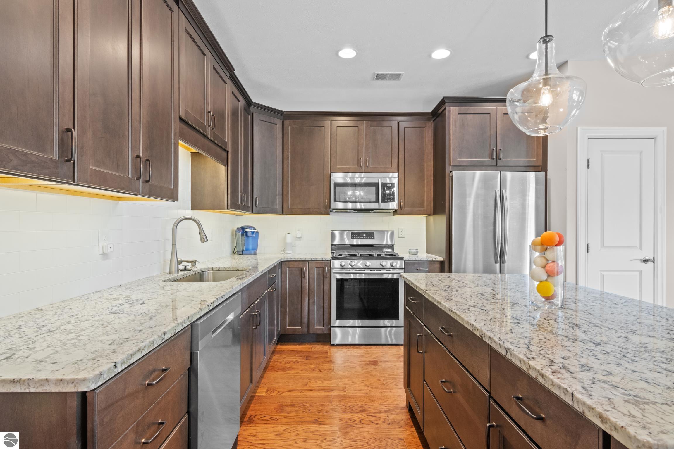 976 Lake Ridge Drive # 15