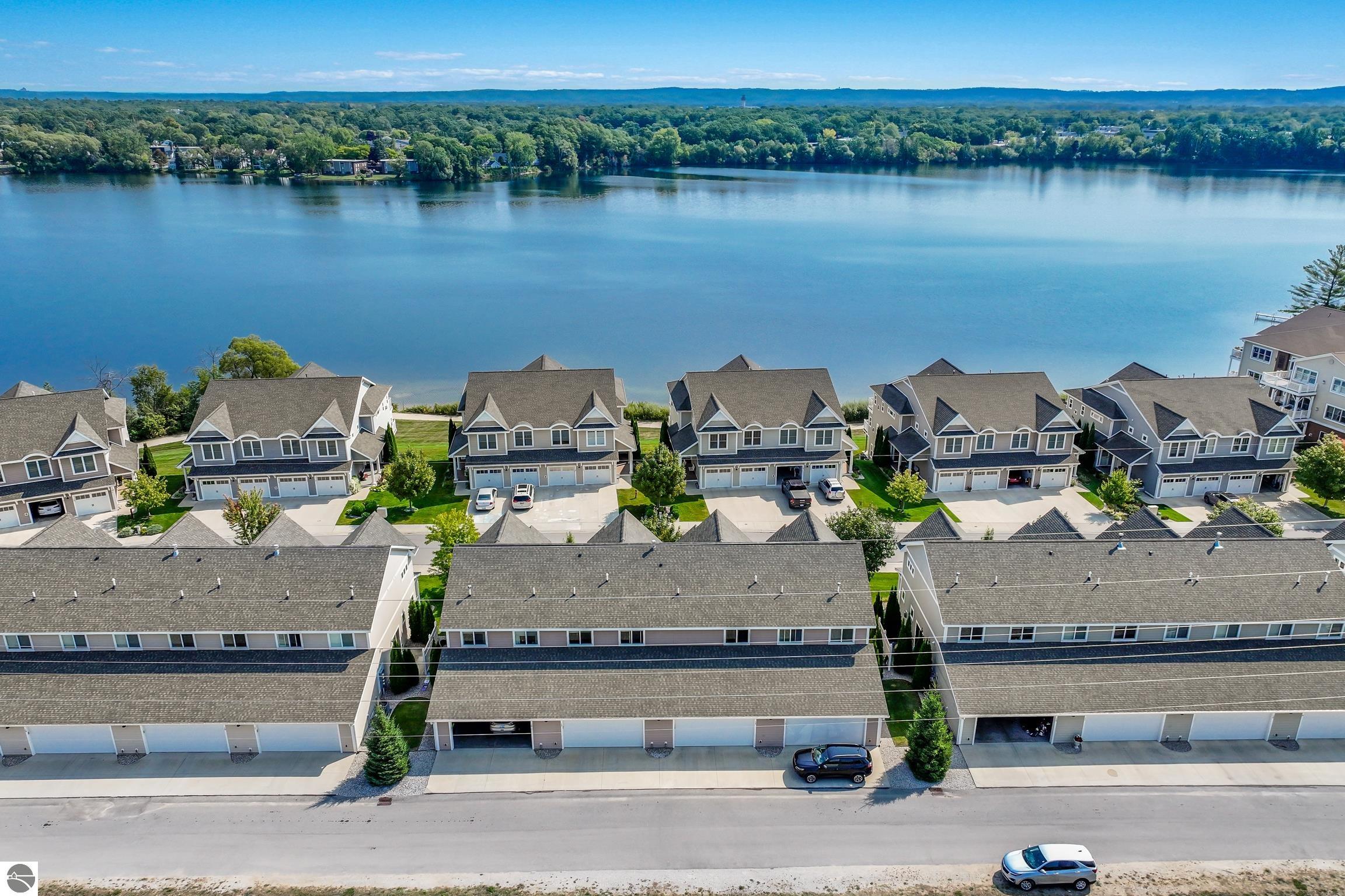 976 Lake Ridge Drive # 15