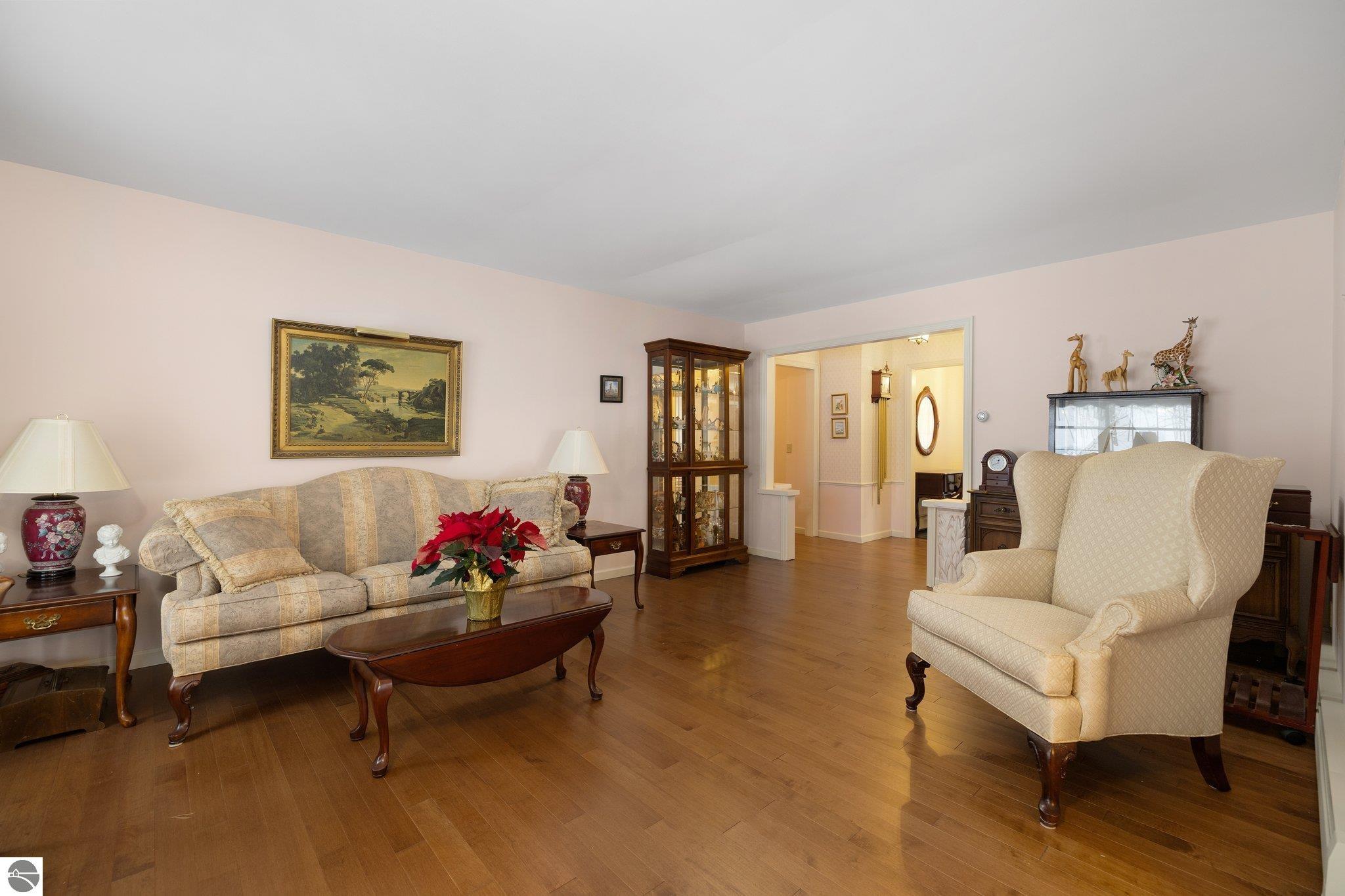 7246 Henderson Drive