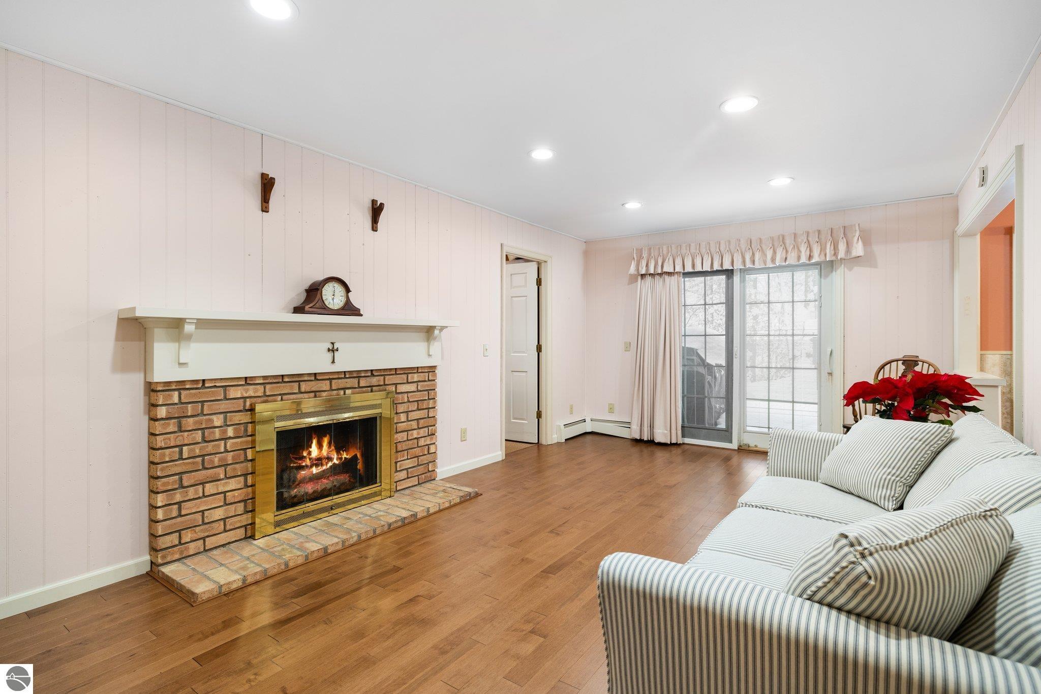 7246 Henderson Drive