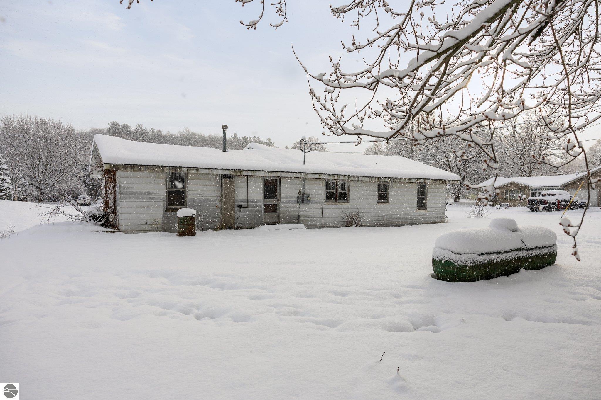 4040 Main Street