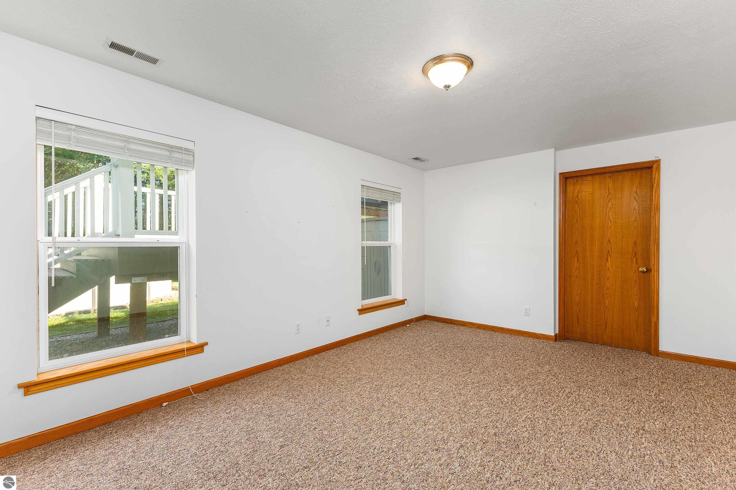 799 Napolean Way
