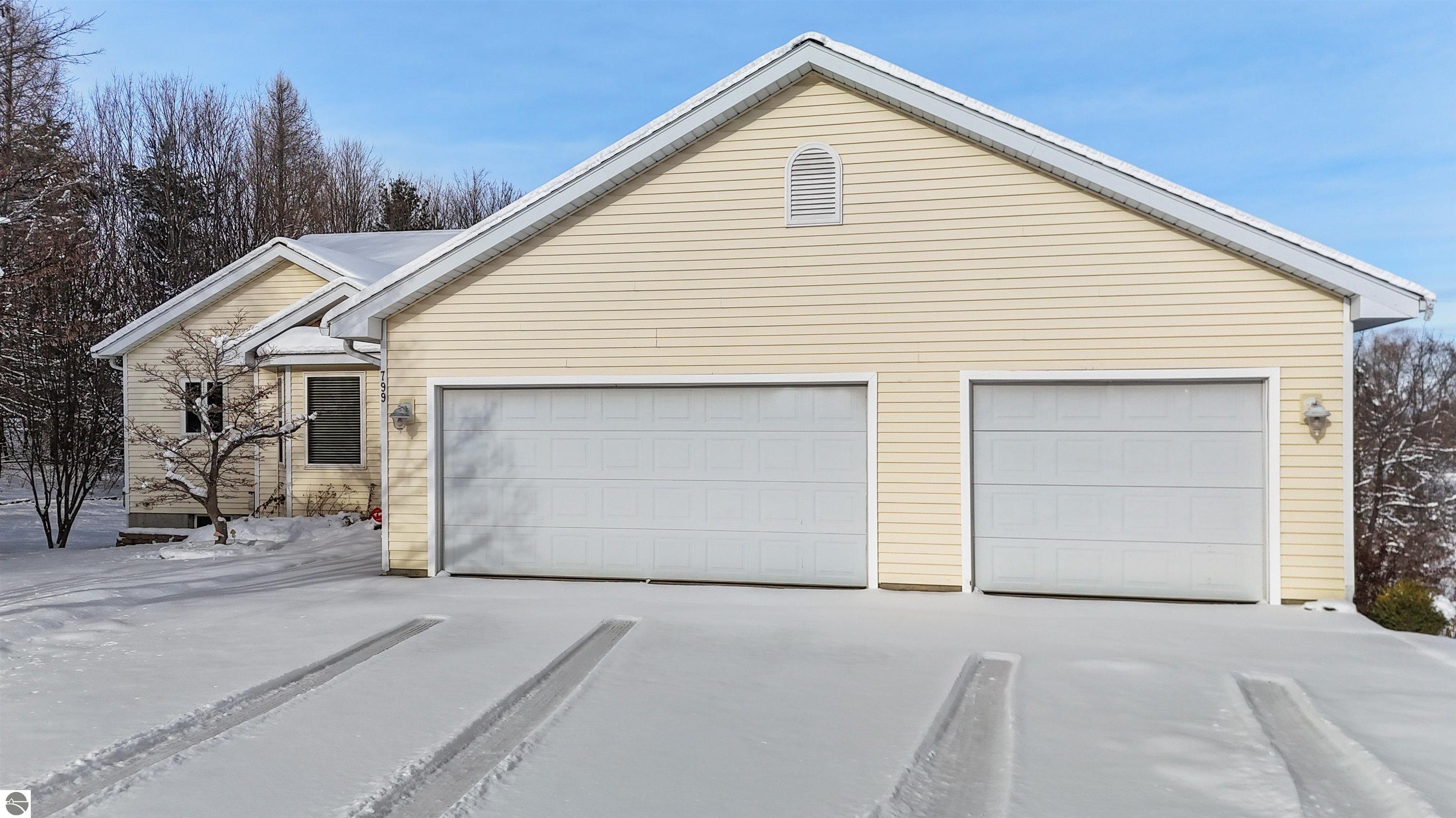 799 Napolean Way
