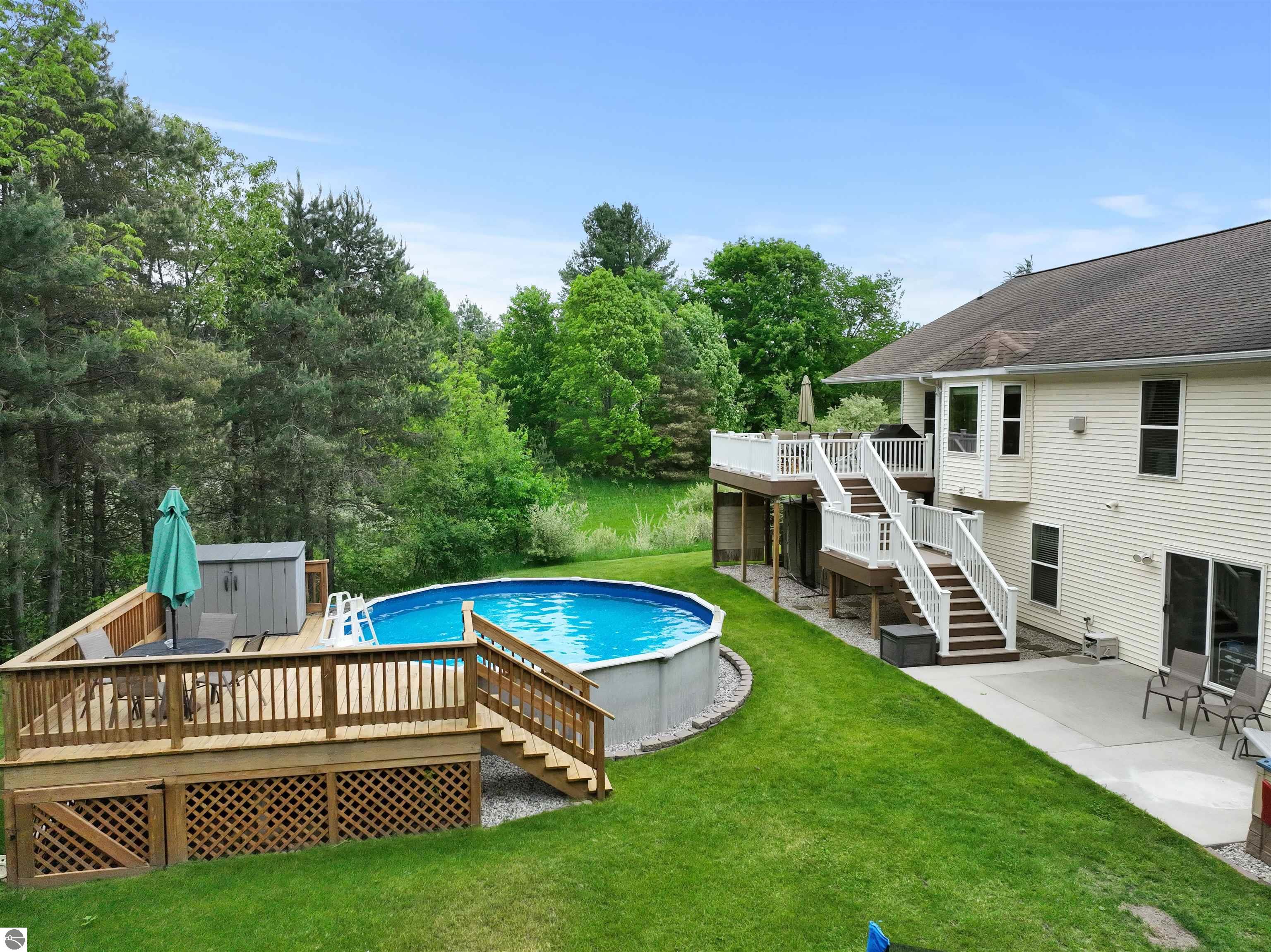 799 Napolean Way