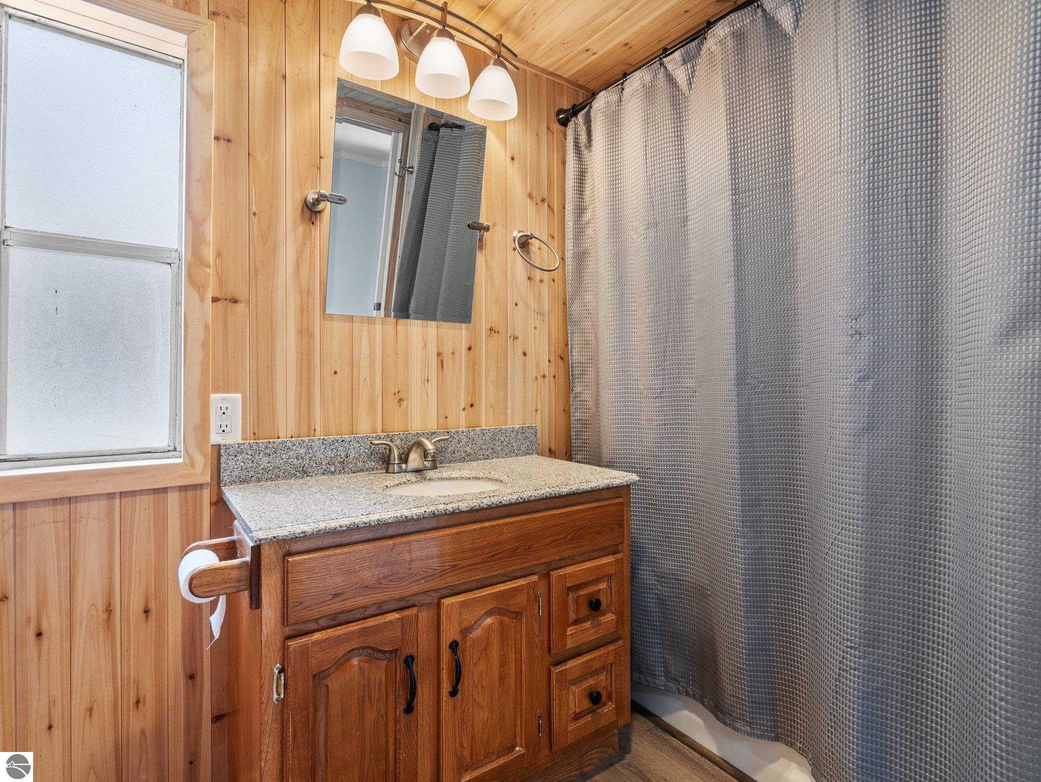 123 Chippewa Trail