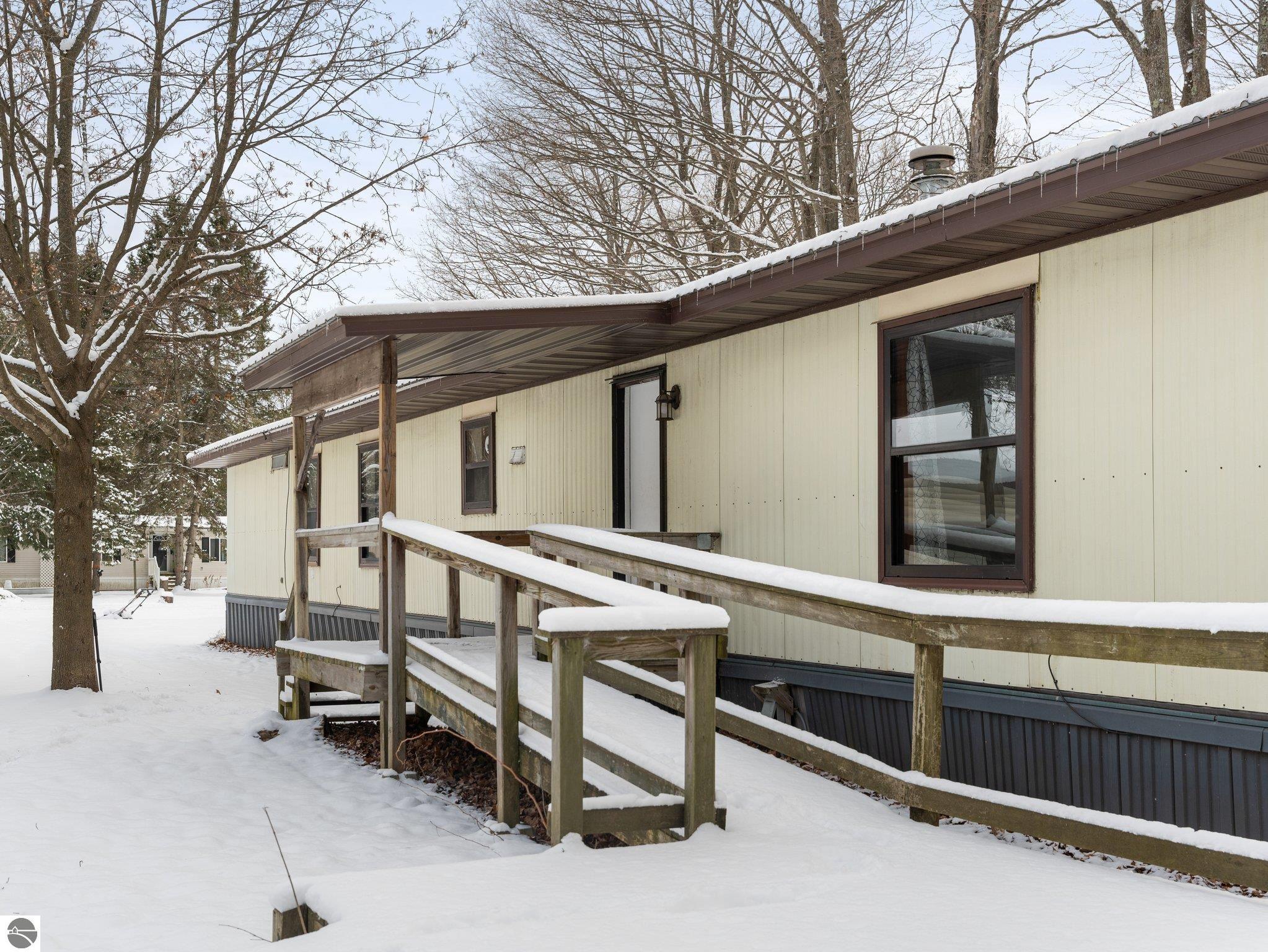 123 Chippewa Trail