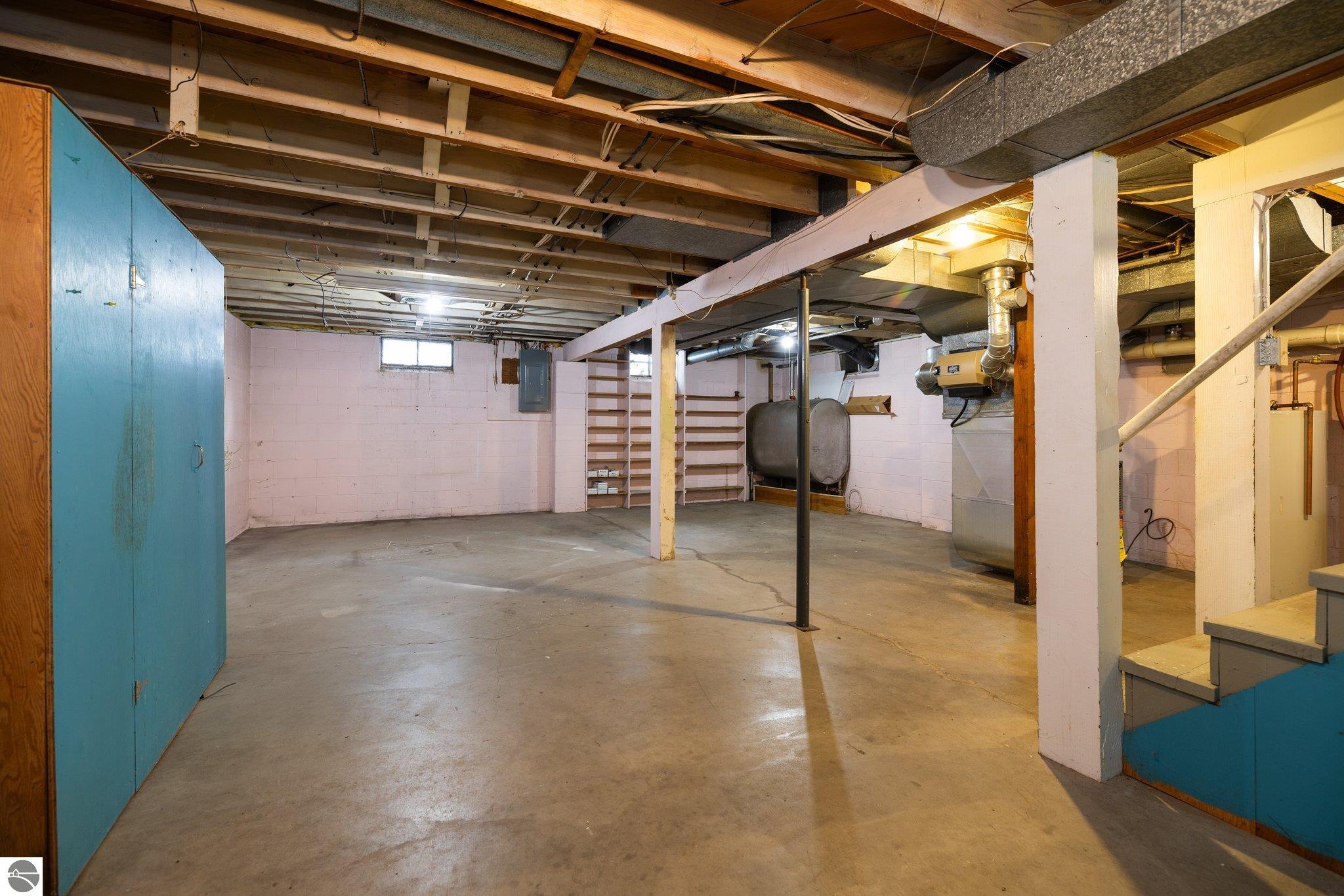 884 Carver Street