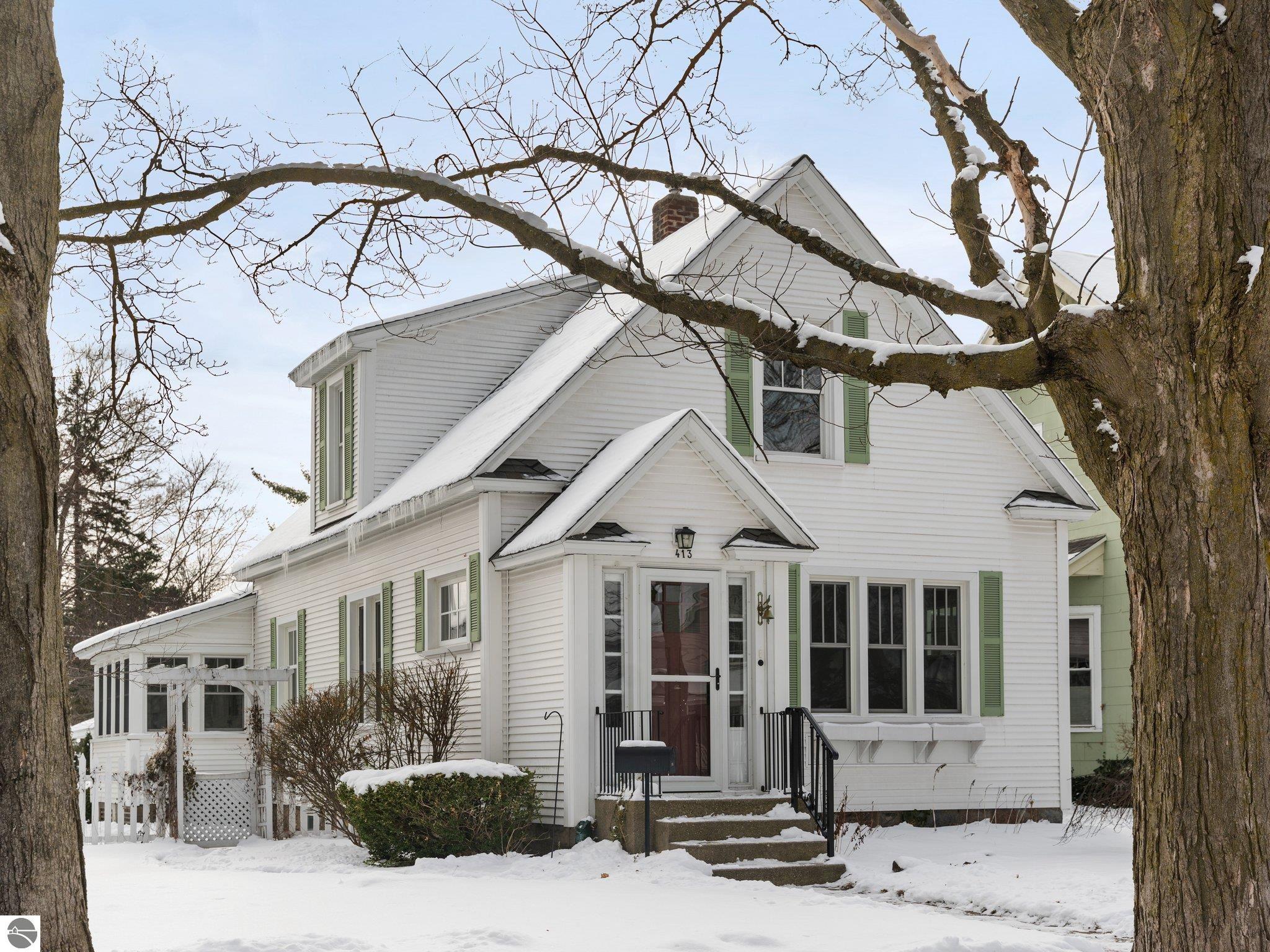 413 W Eleventh Street