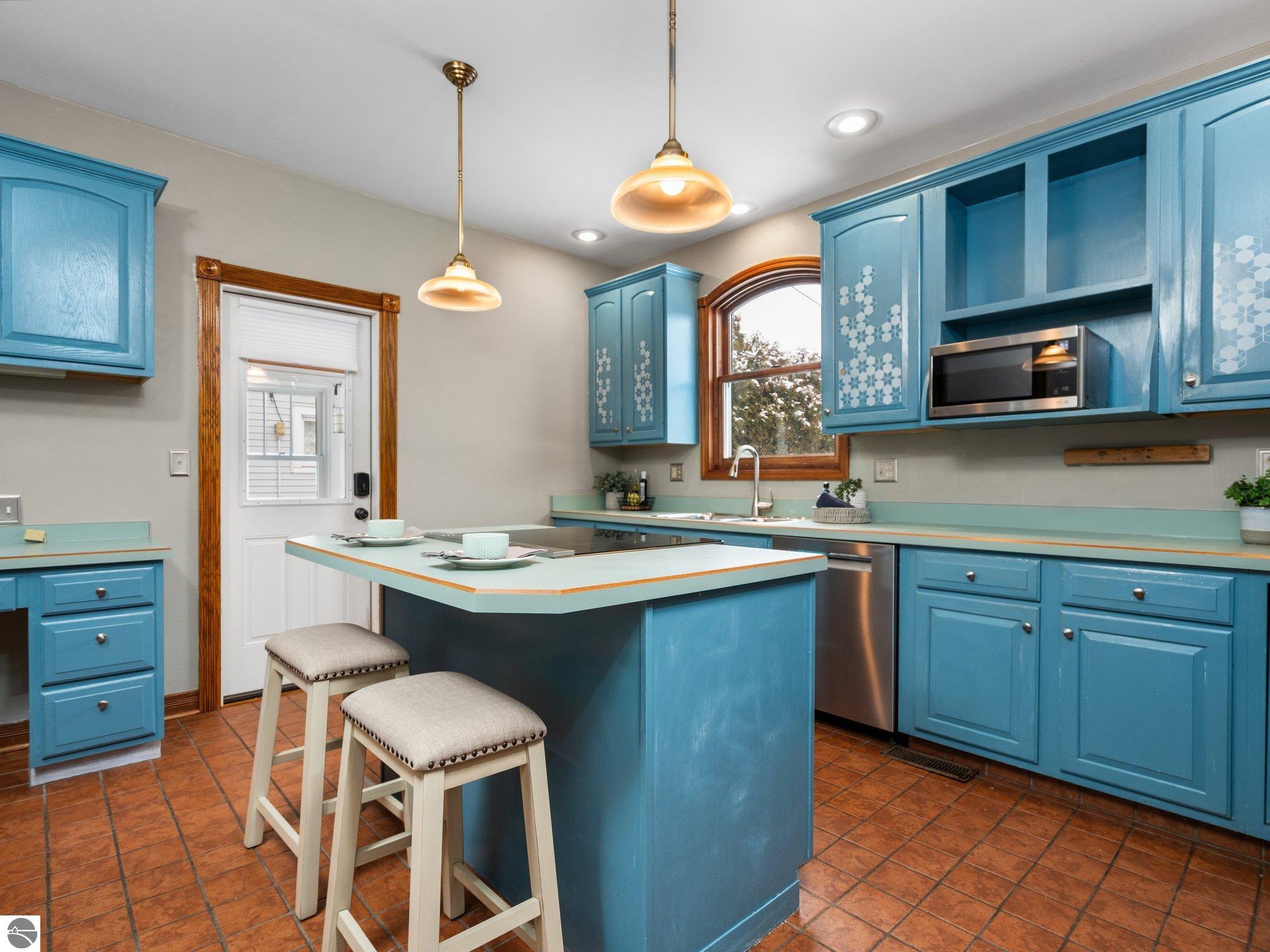 413 W Eleventh Street
