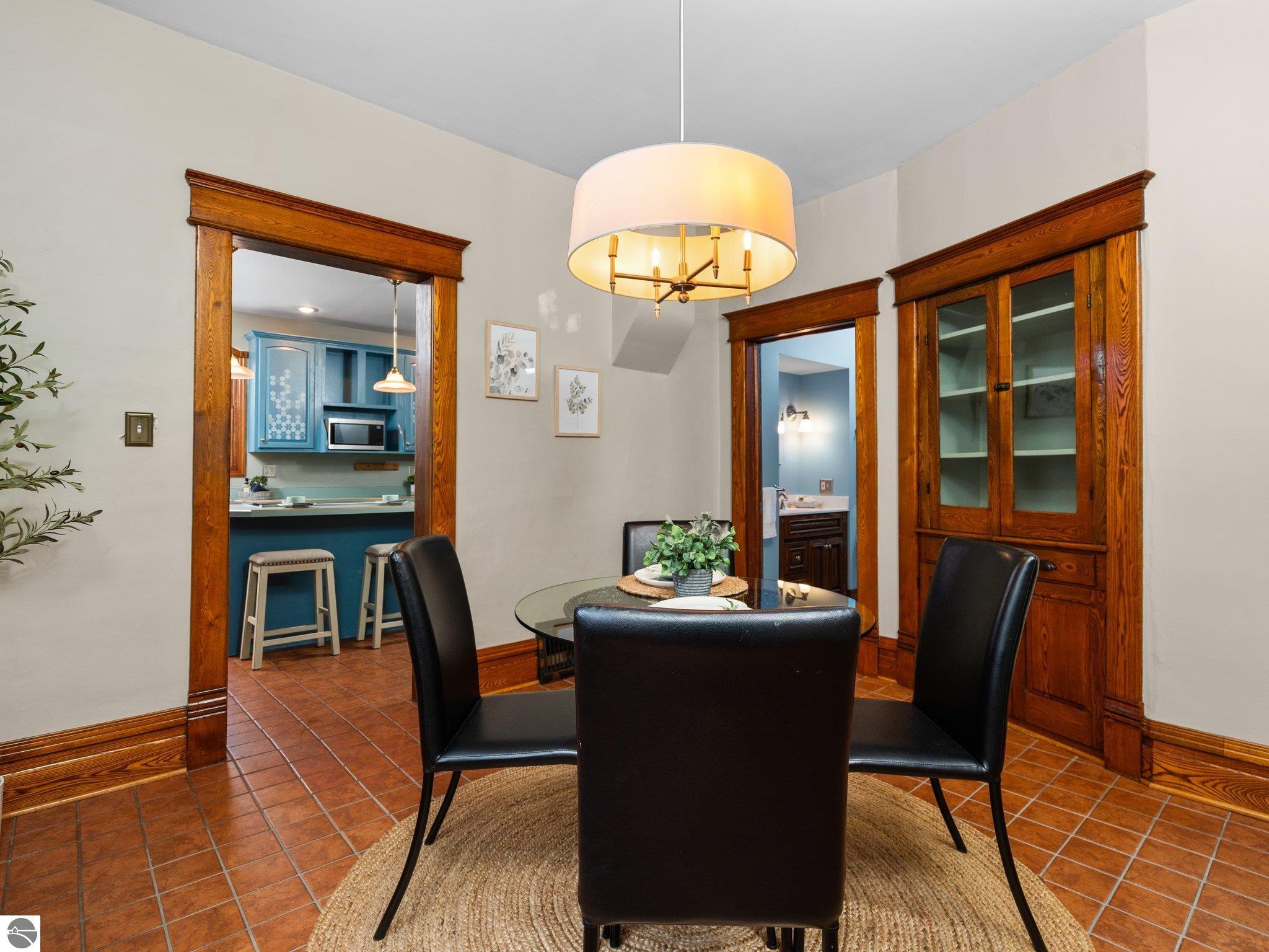 413 W Eleventh Street