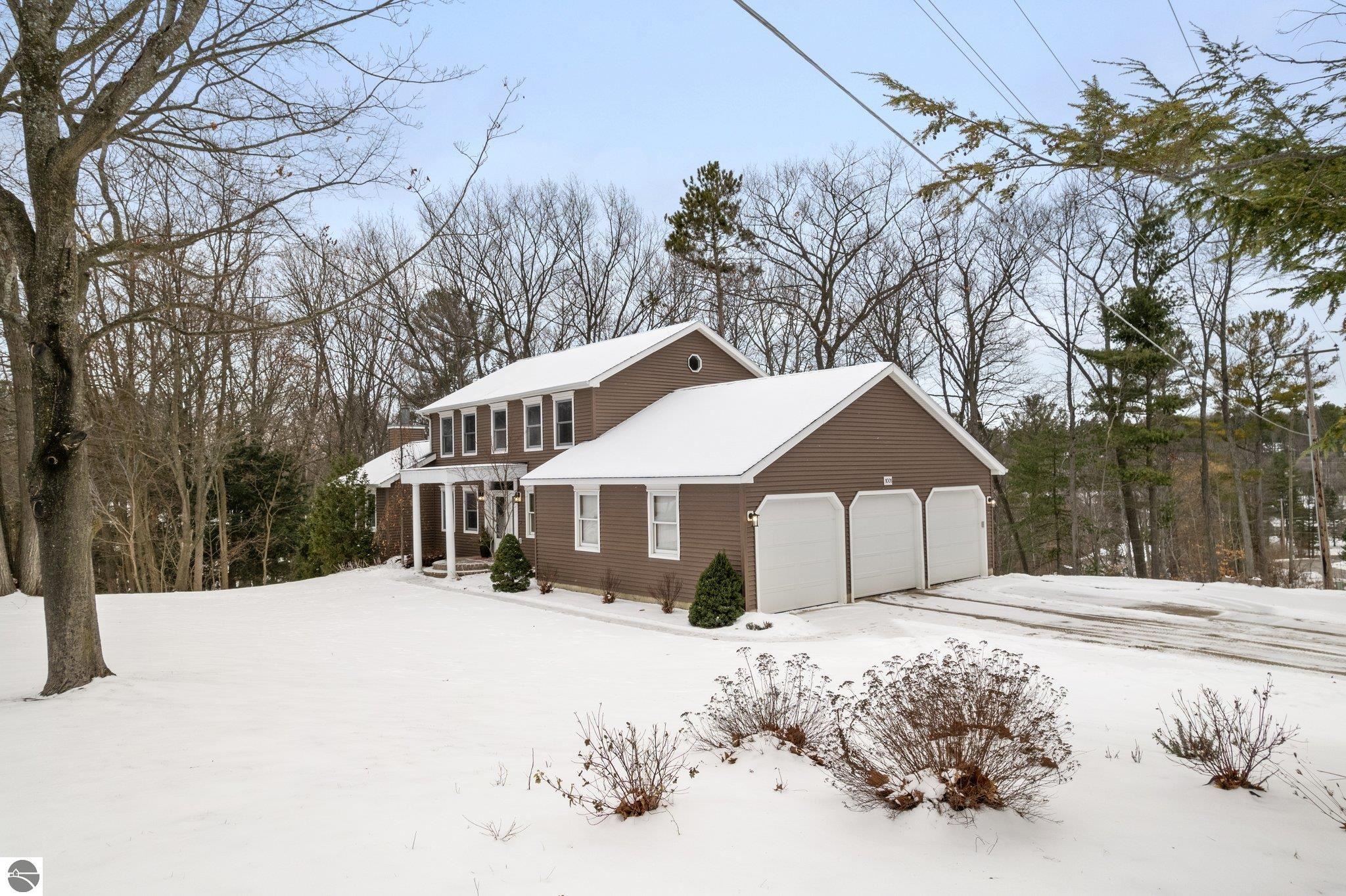 1001 Huron Hills Drive