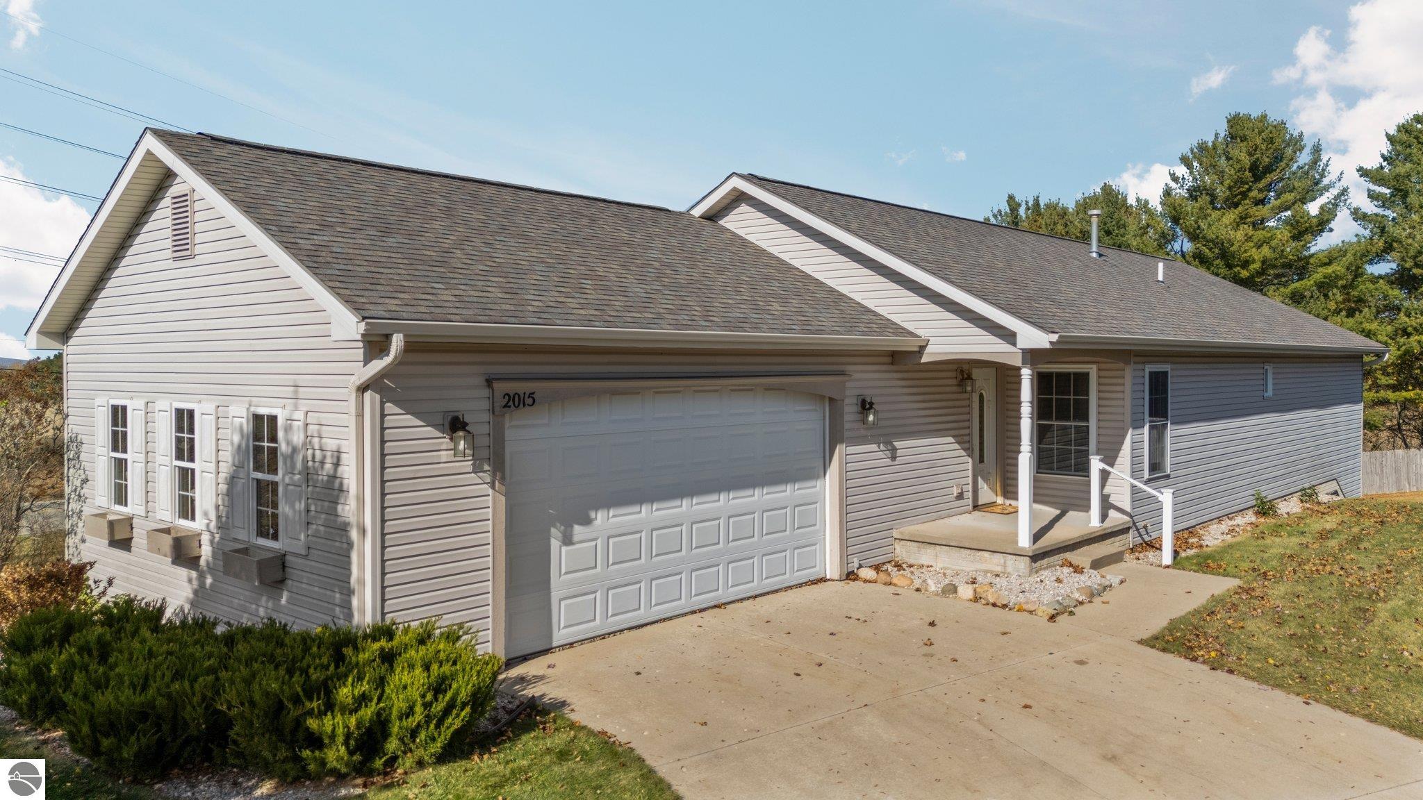 2015 Seaview Drive