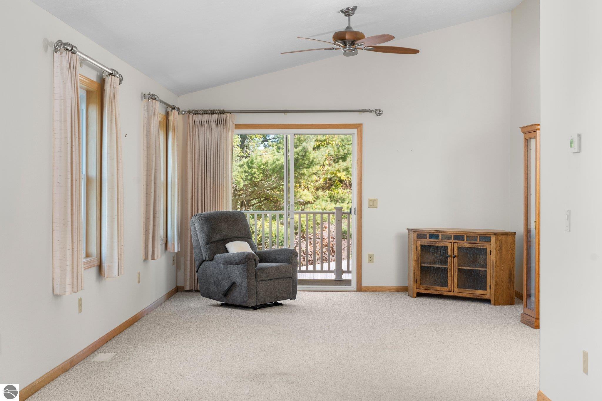 2015 Seaview Drive