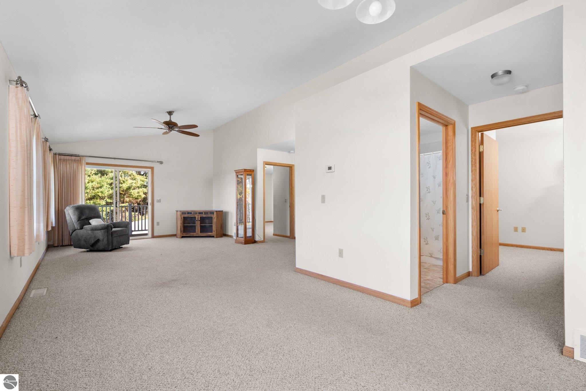 2015 Seaview Drive