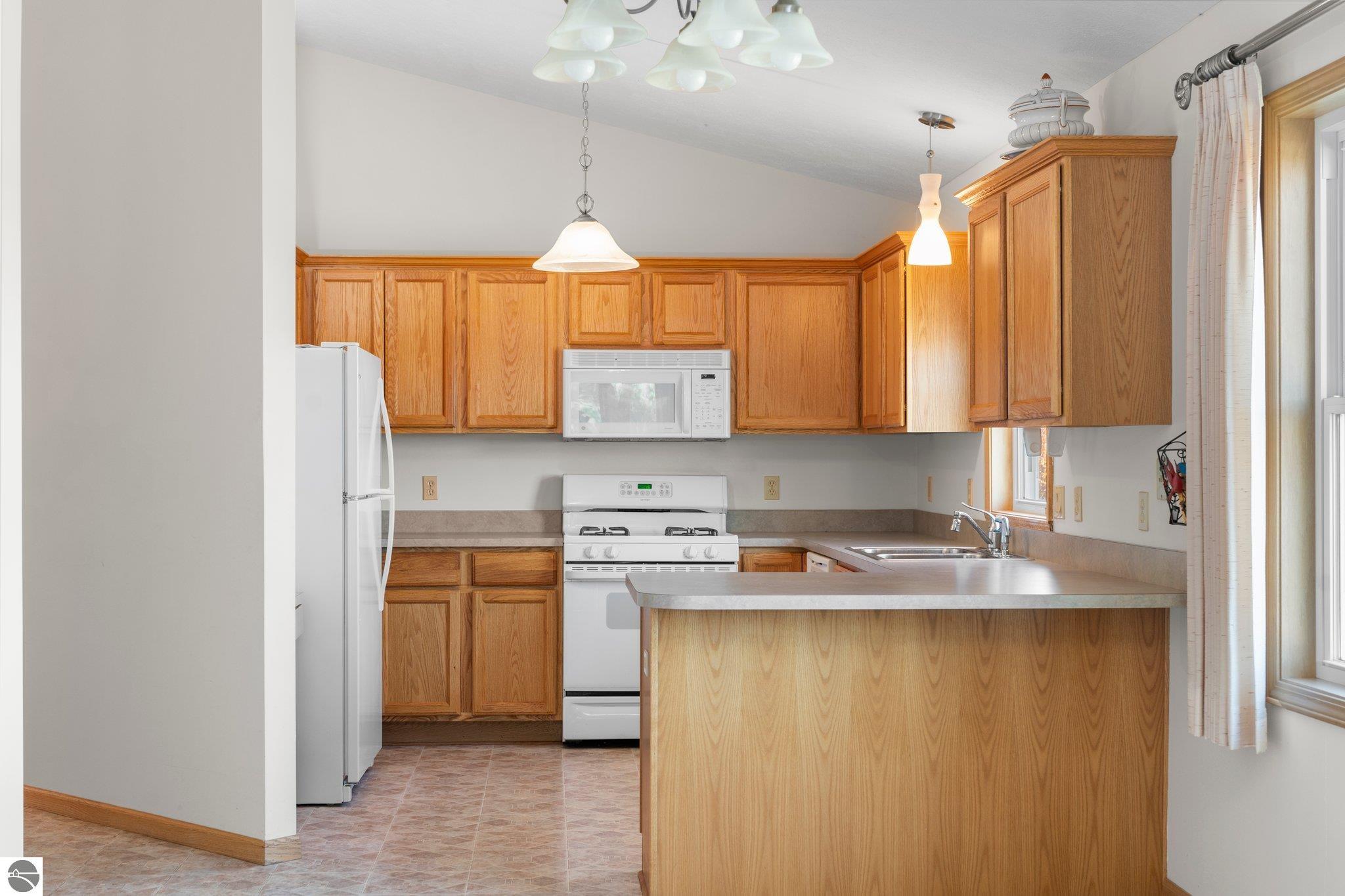 2015 Seaview Drive