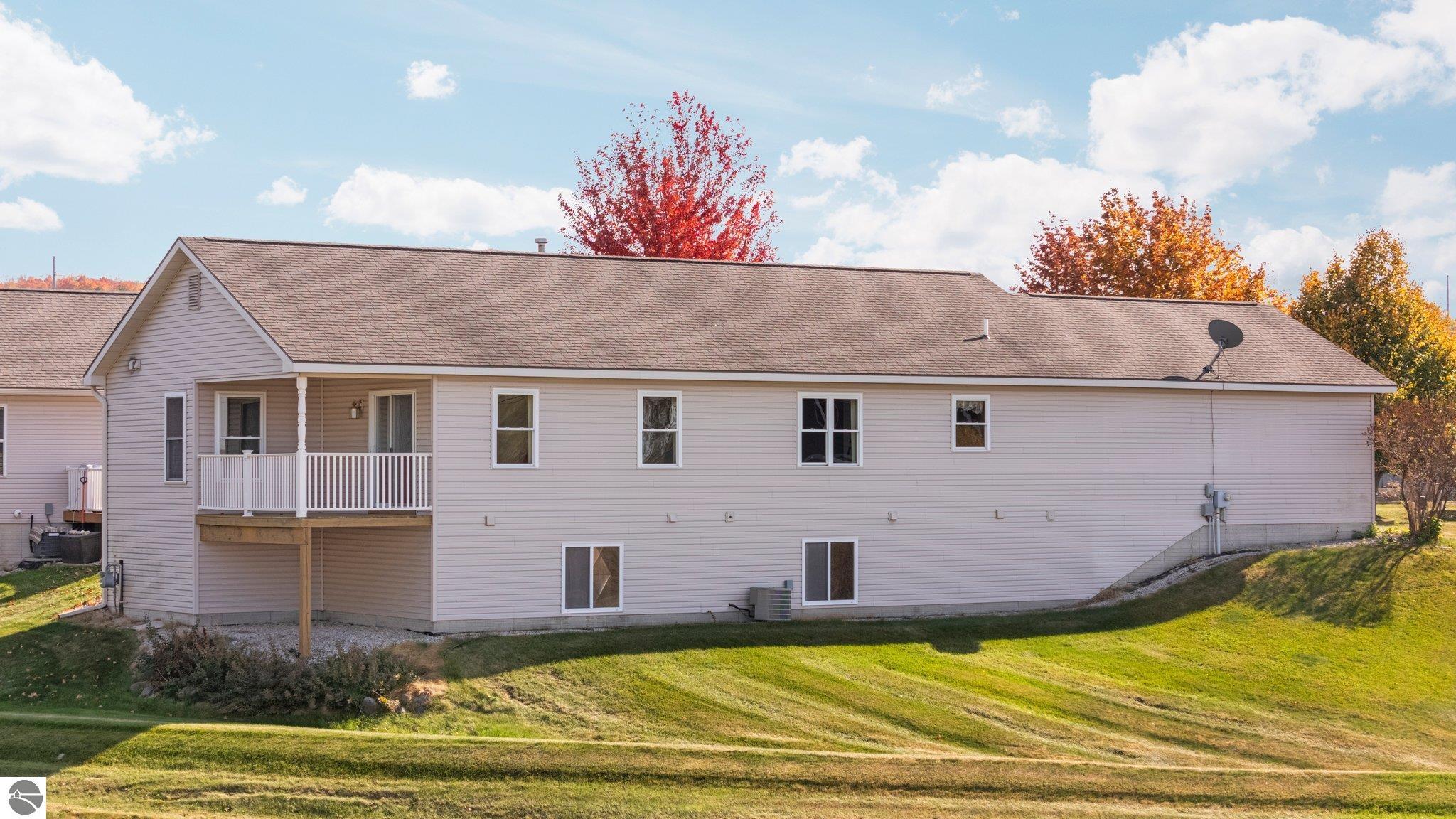 2015 Seaview Drive