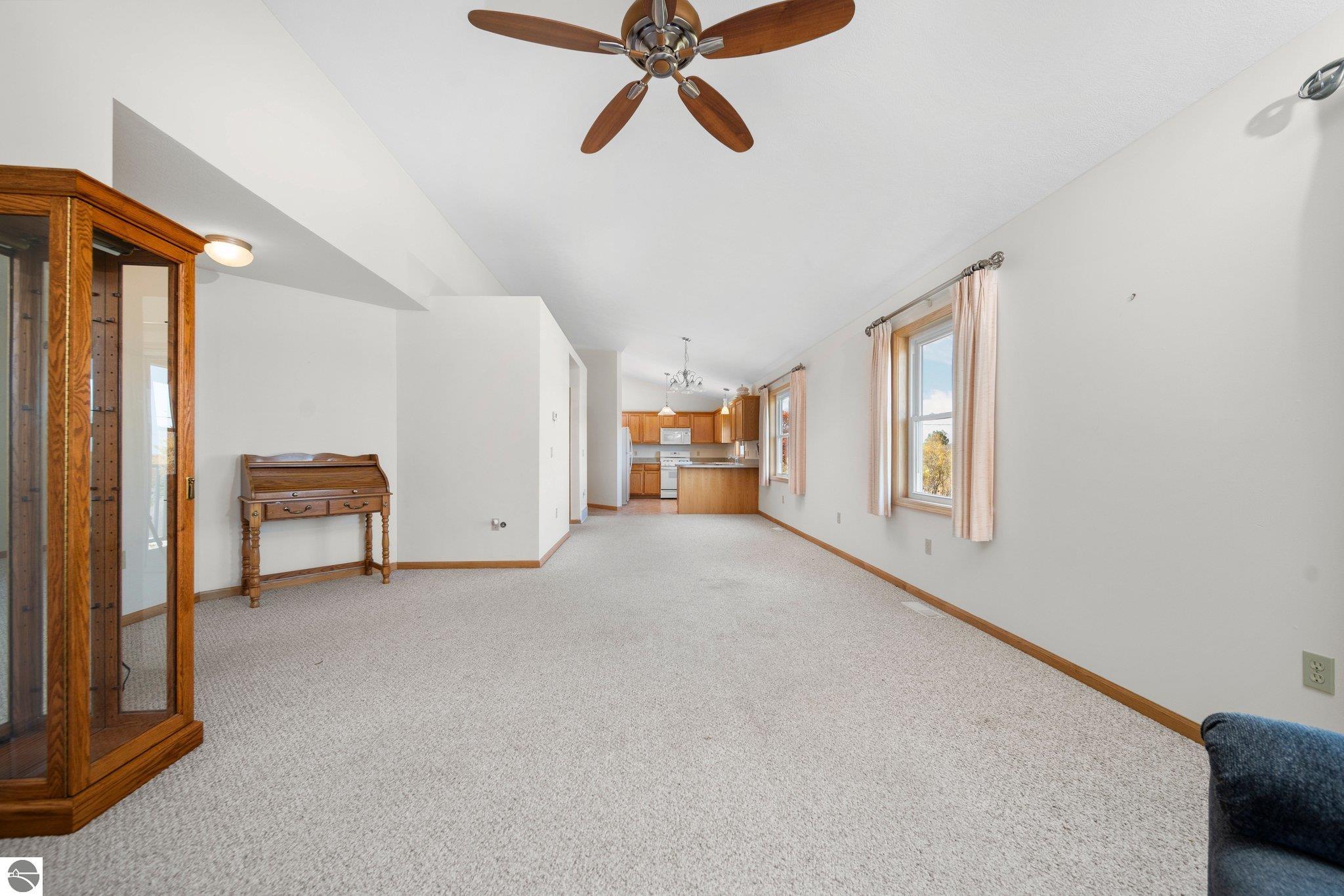 2015 Seaview Drive