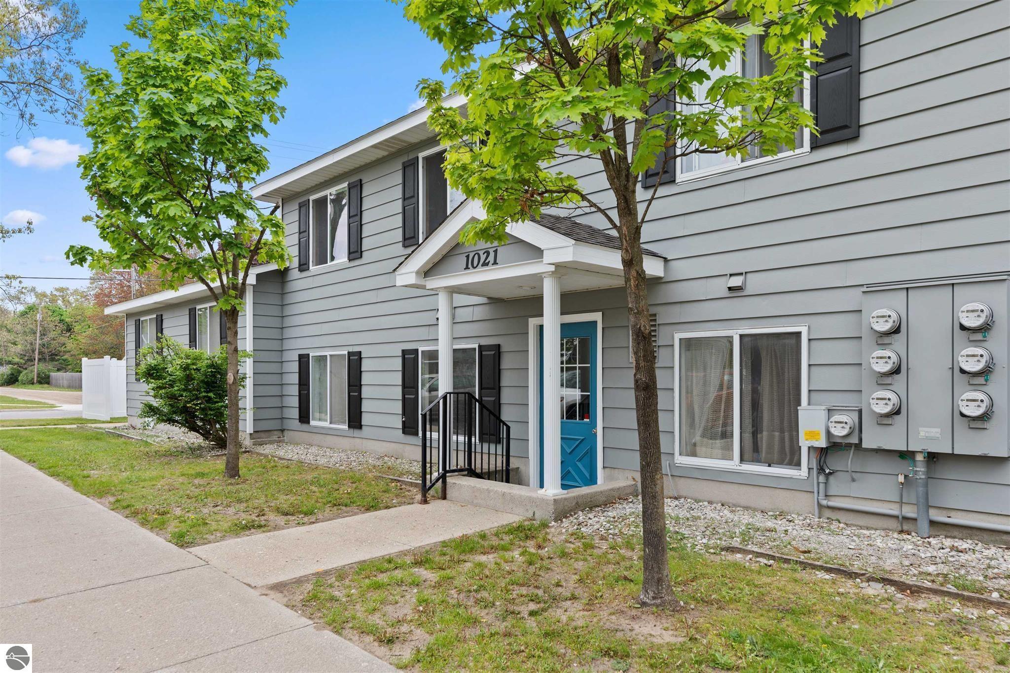 1021 Centre Street # 10