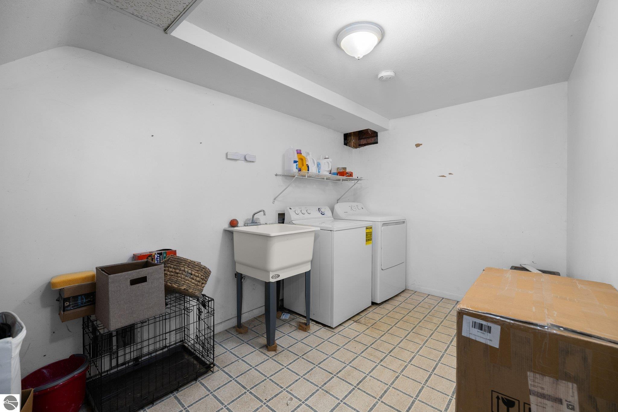 135 E Ninth Street # C Unit: A, B, & C