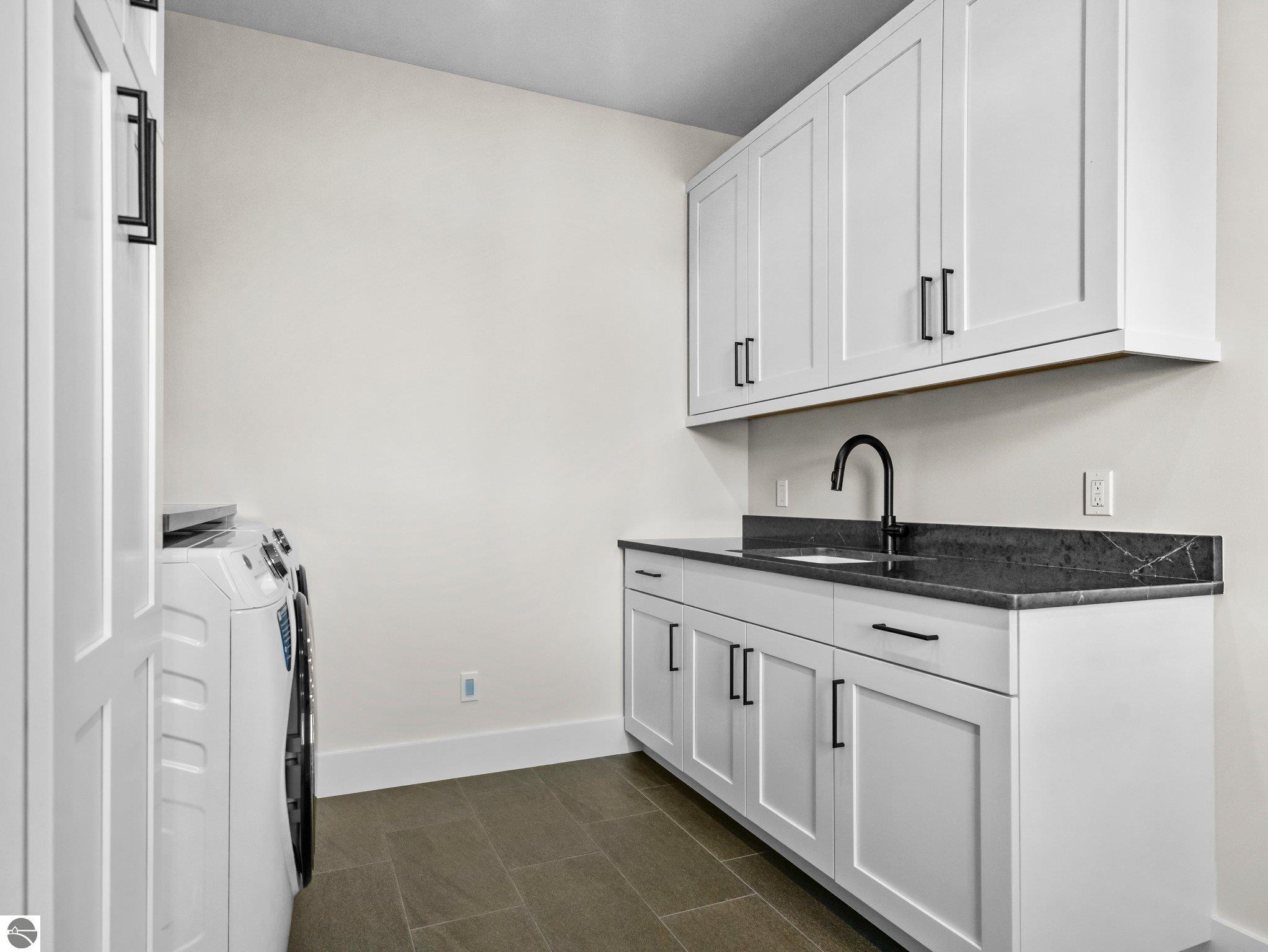 15690 Waters Edge