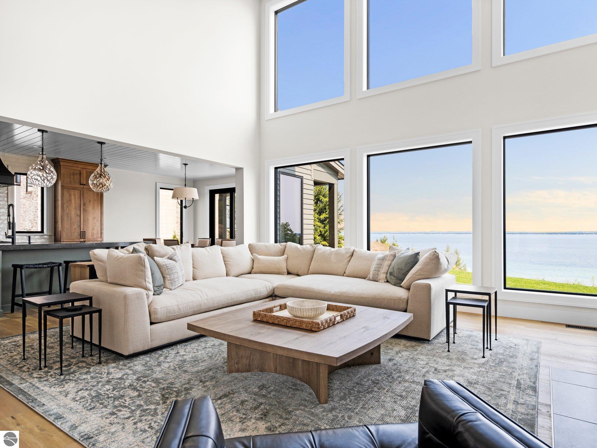 15690 Waters Edge