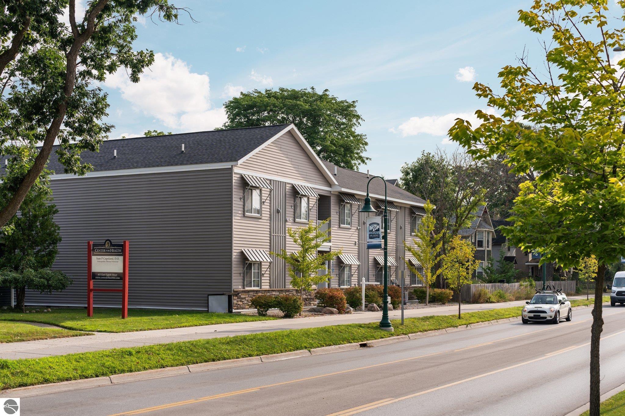 619 E Eighth Street # 8