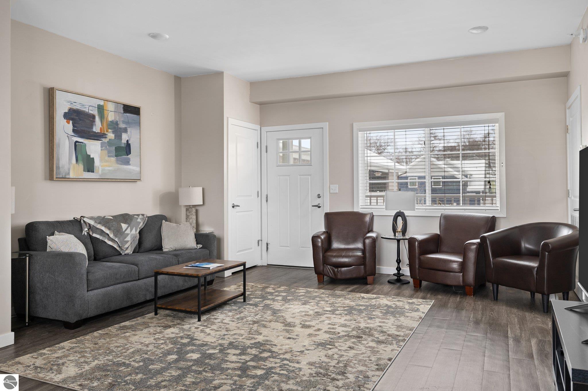 619 E Eighth Street # 8