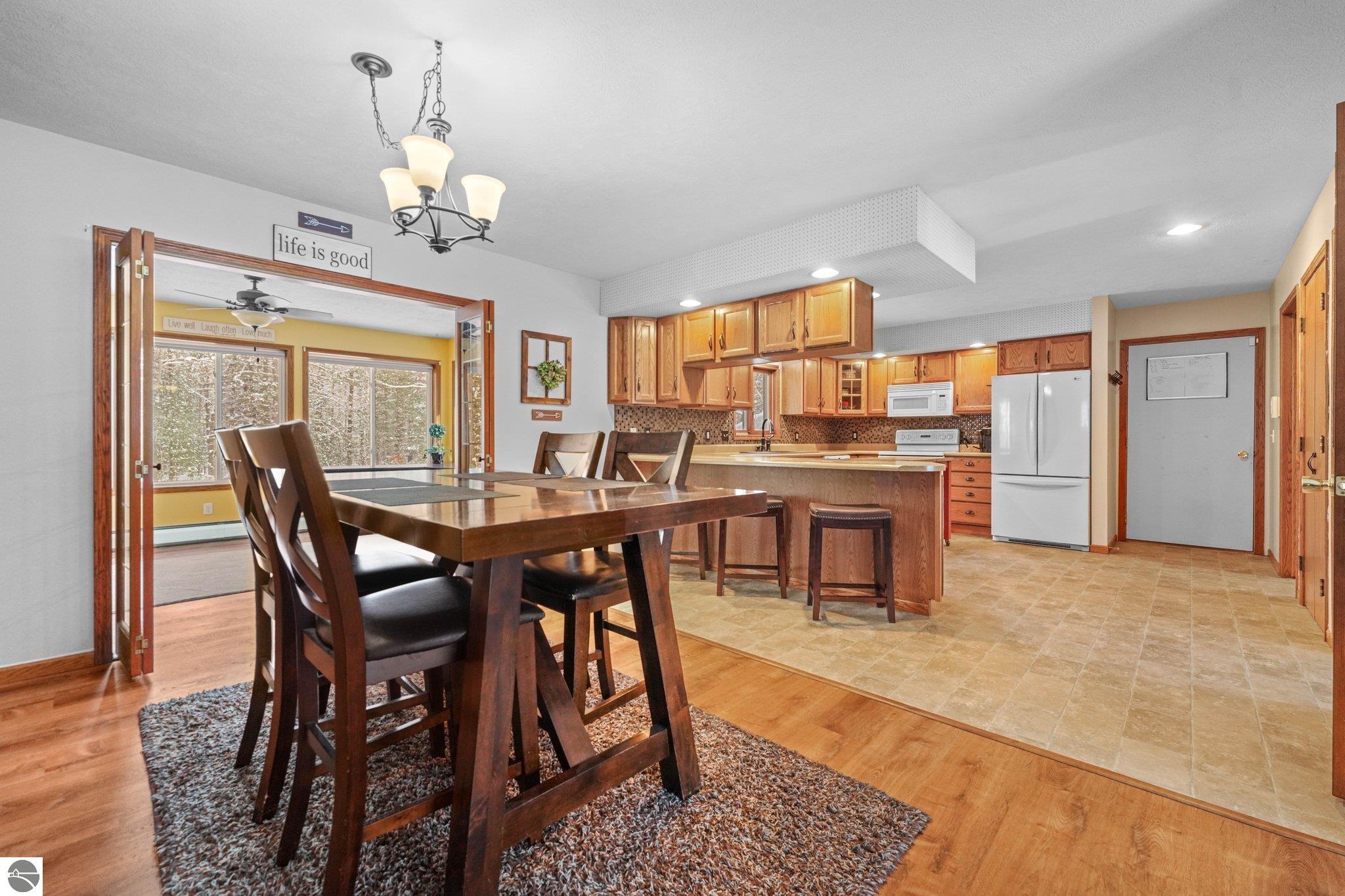 1669 Melody Lane
