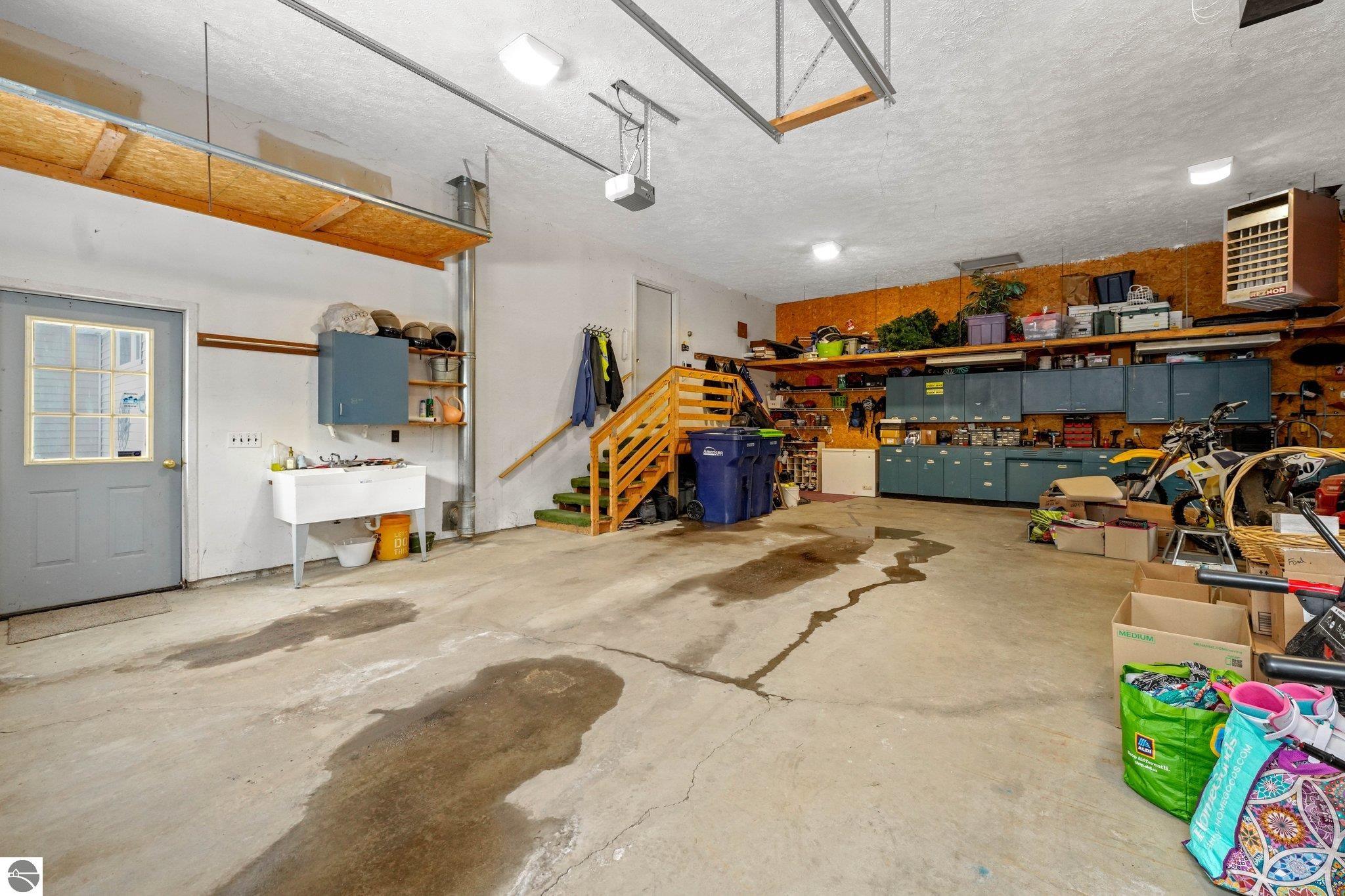 1669 Melody Lane
