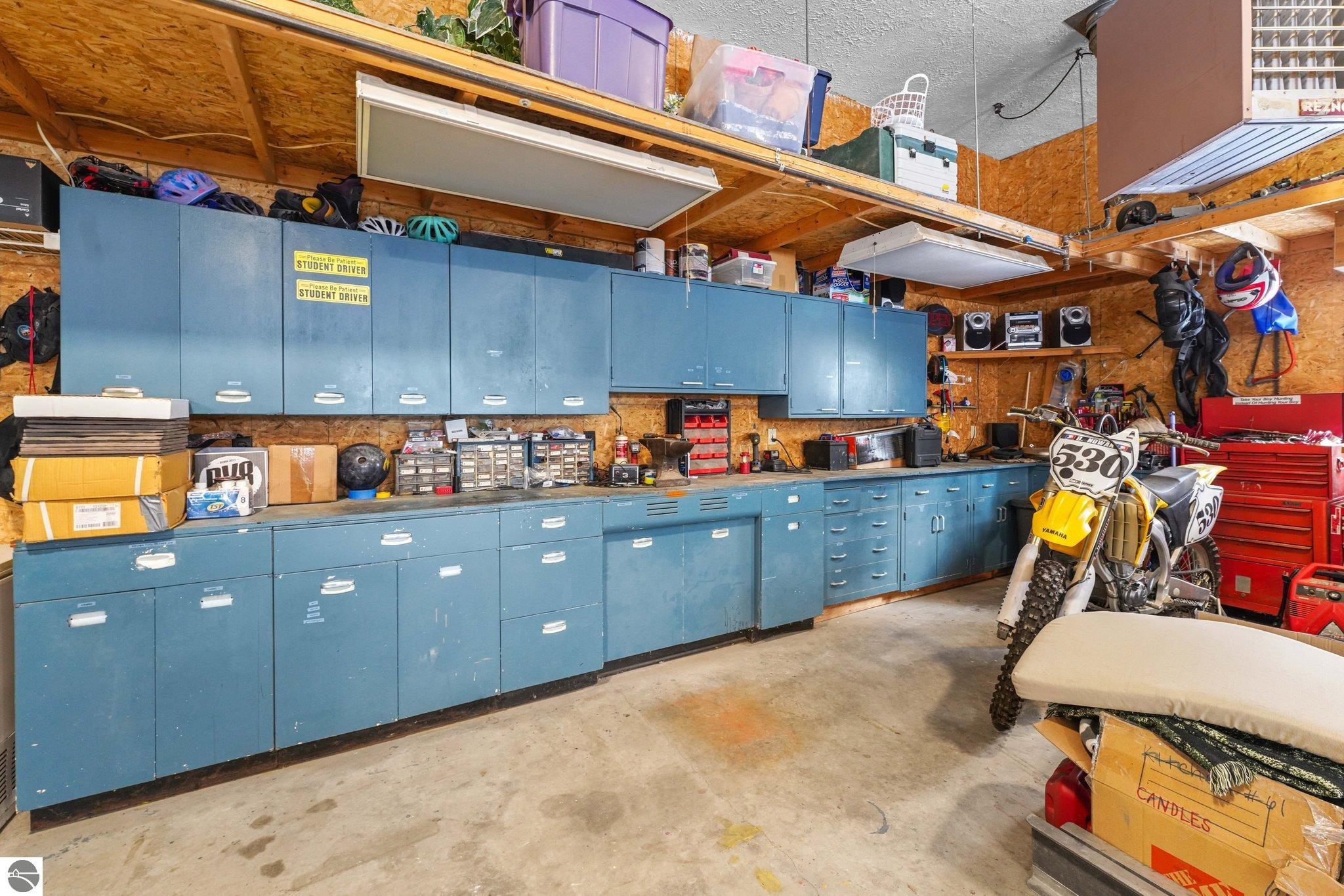1669 Melody Lane
