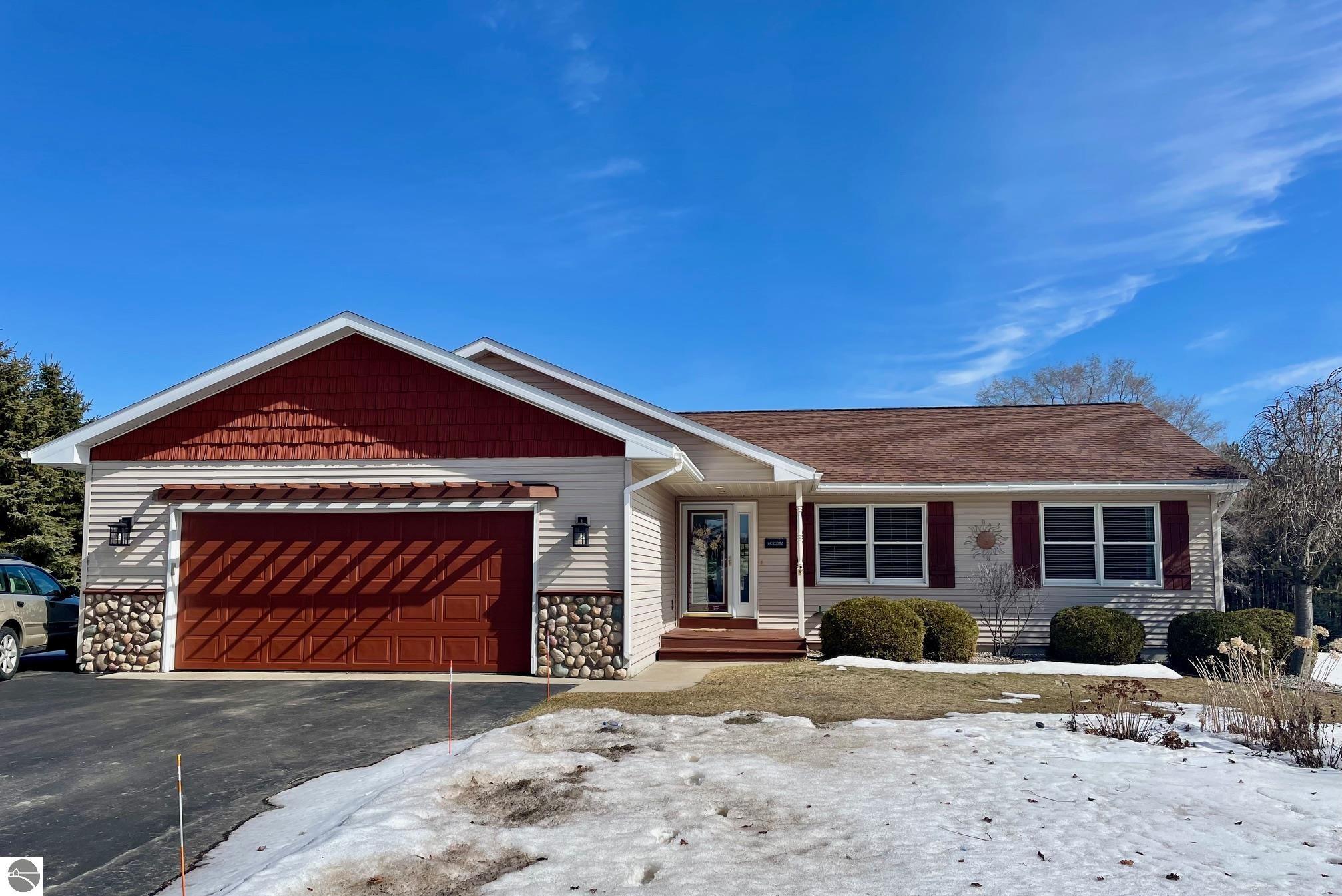 609 South Creek Court