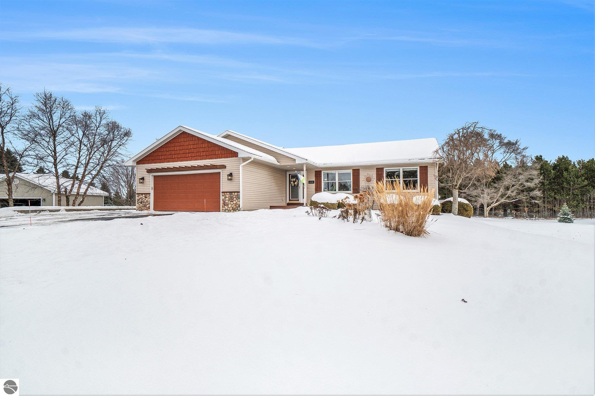 609 South Creek Court