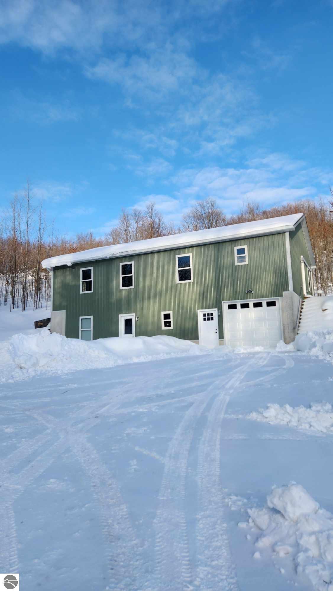 6367 Hoxie Road
