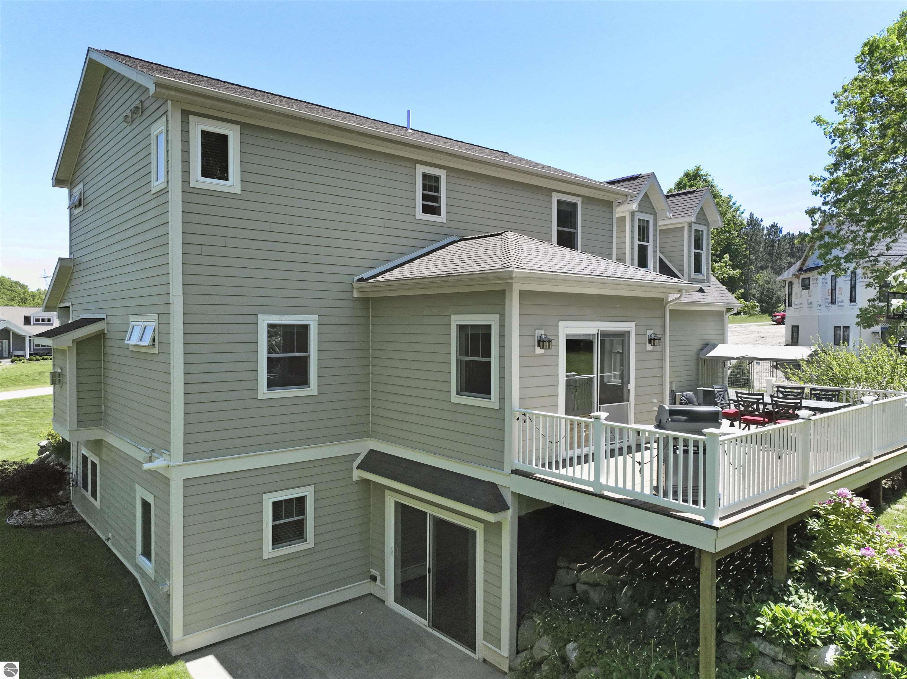 273 Farm Lane