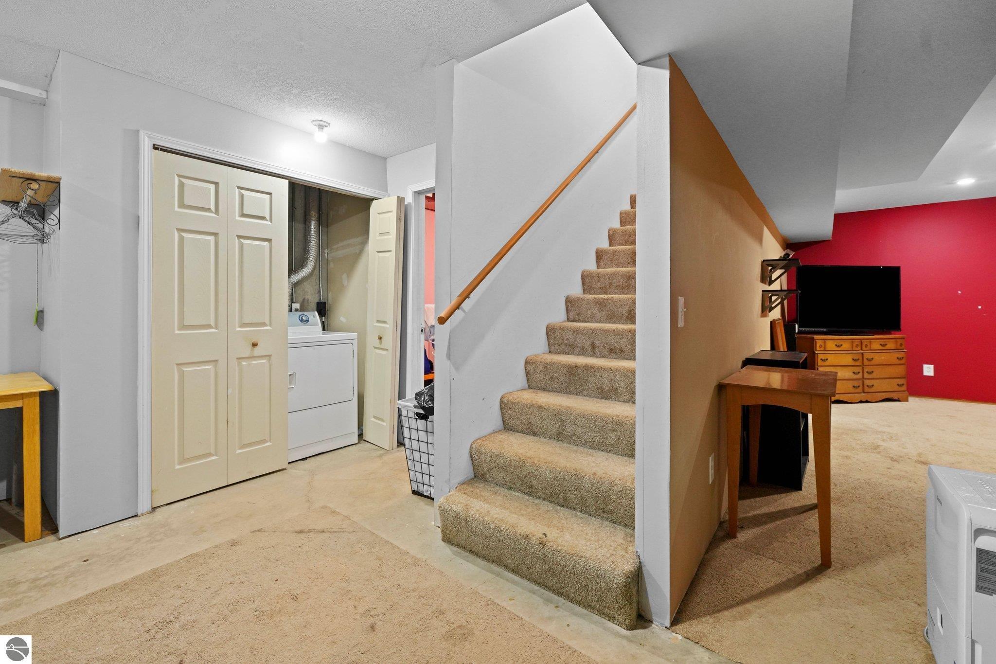 9811 Summit City Road