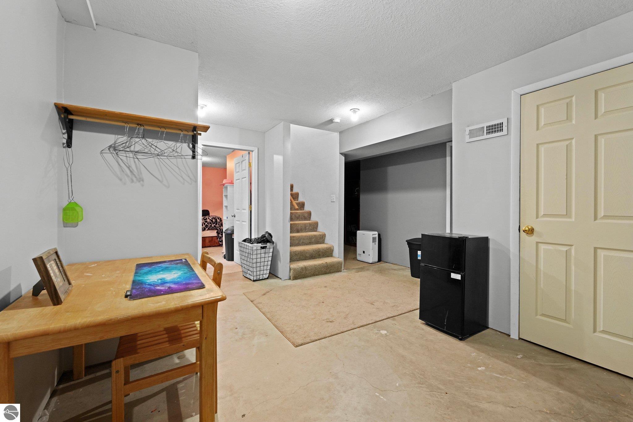 9811 Summit City Road