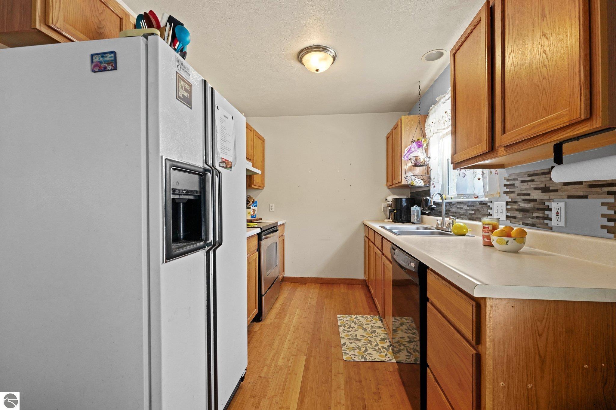 9811 Summit City Road