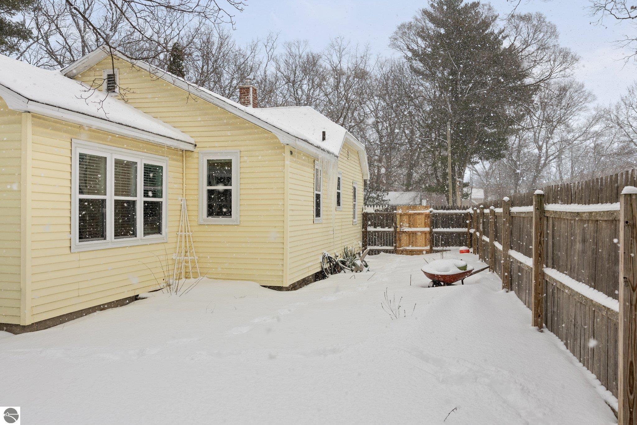 528 Bates Street