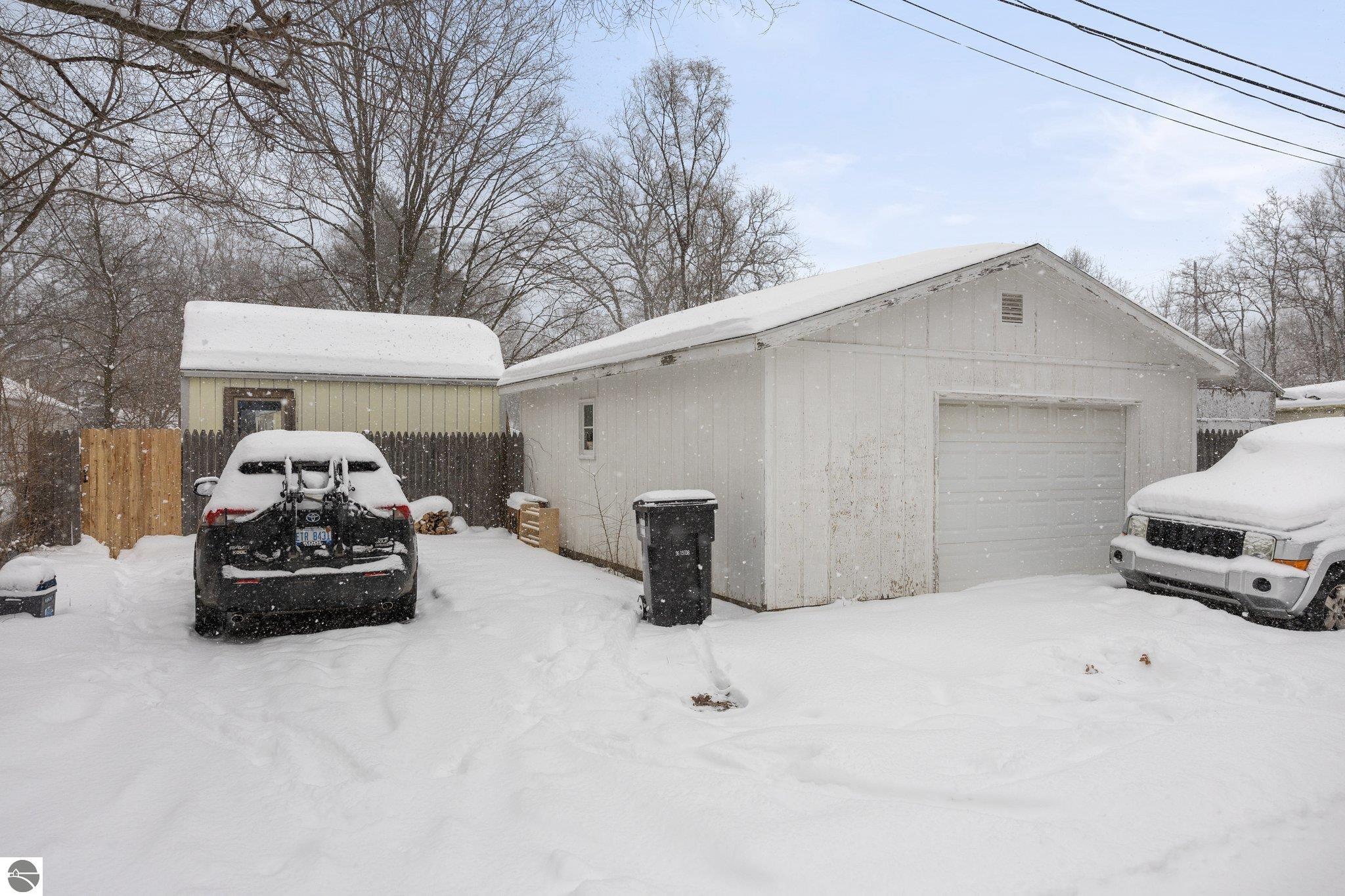 528 Bates Street