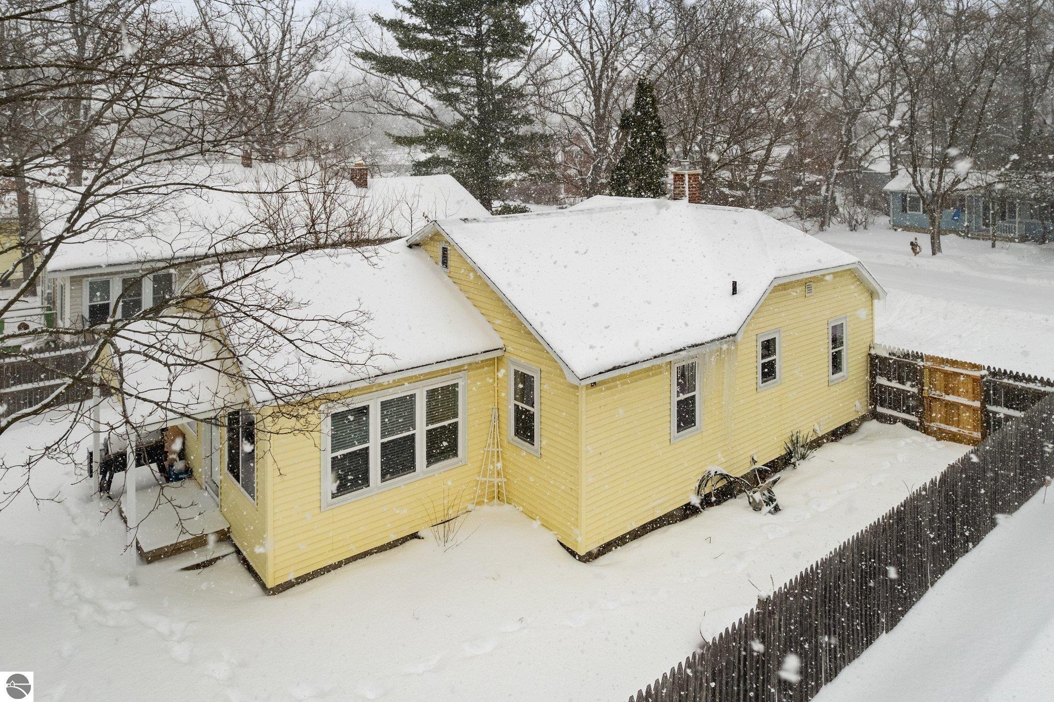 528 Bates Street