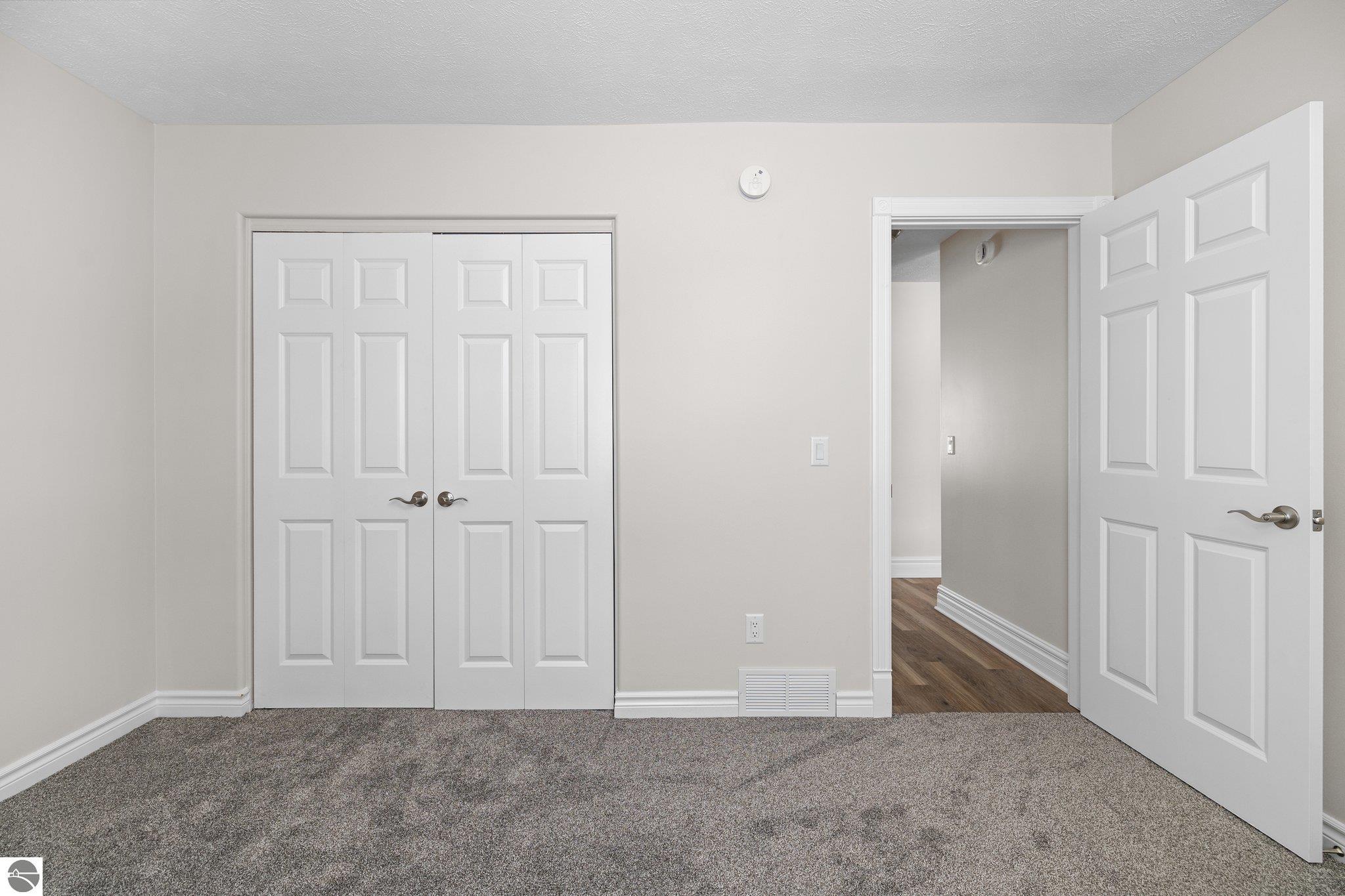 5111 Arlington Lane
