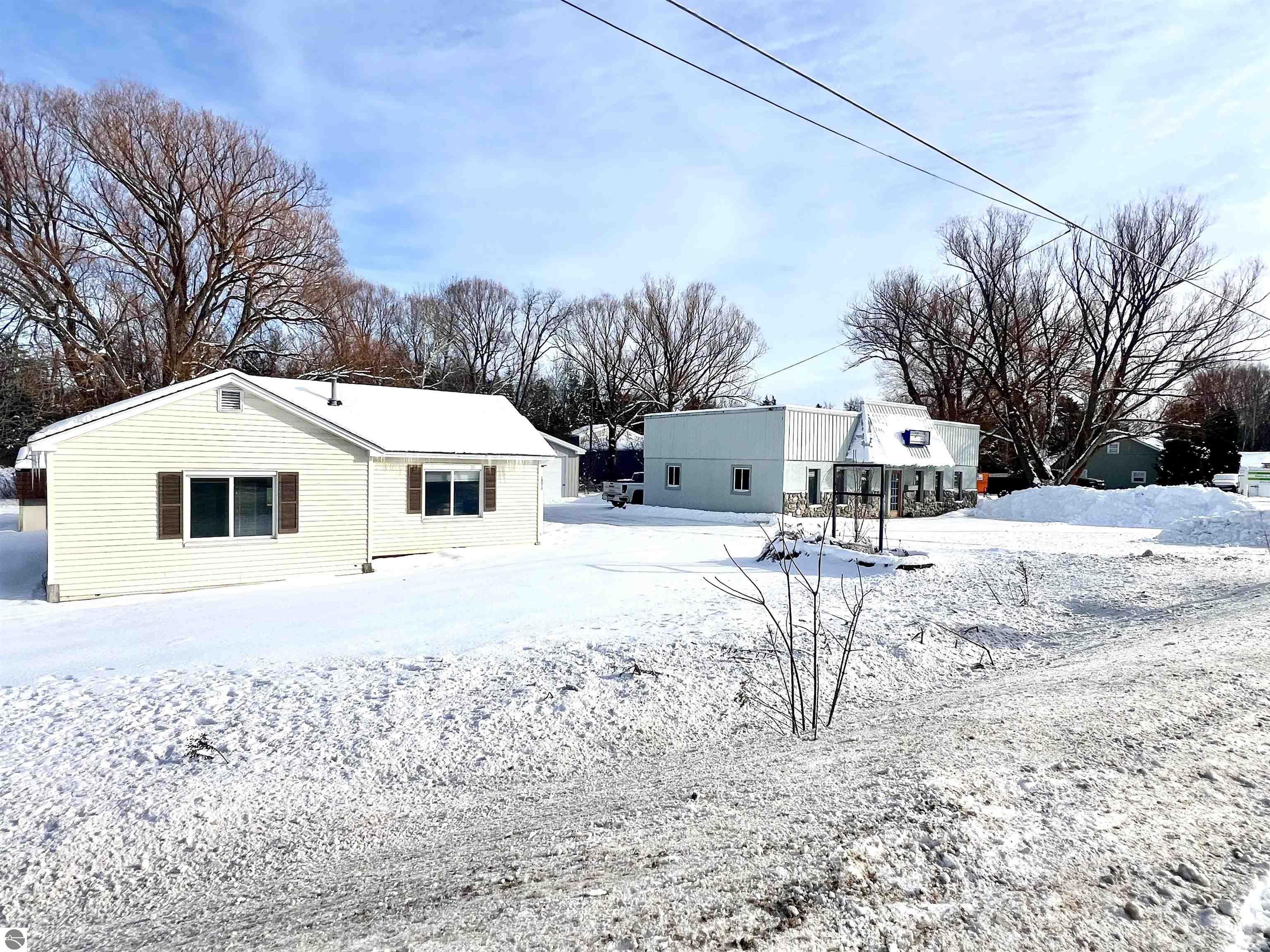 10017 10021 Cherrybend Road