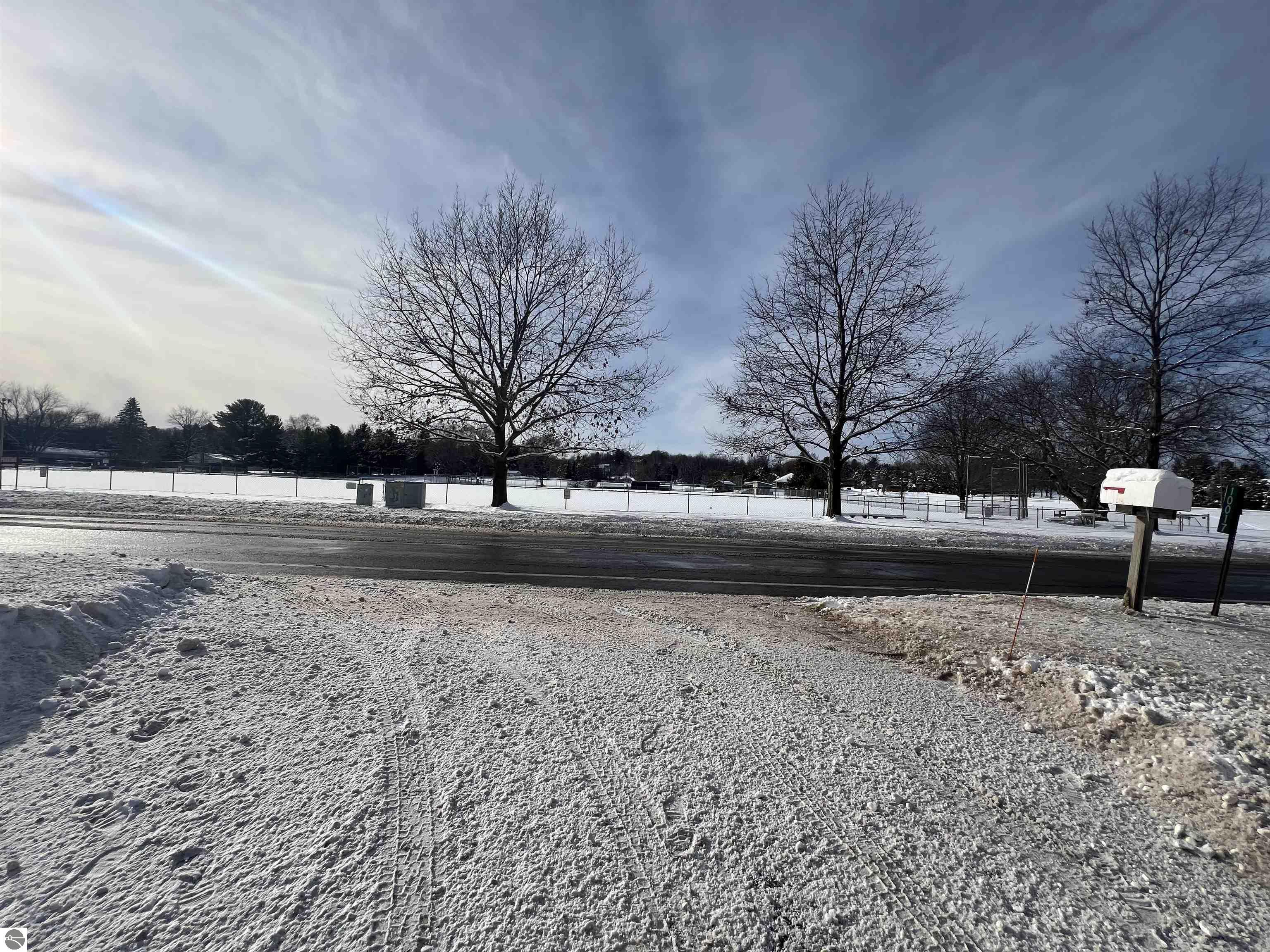 10017 10021 Cherrybend Road