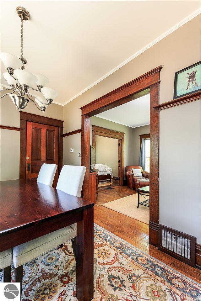 310 S Division