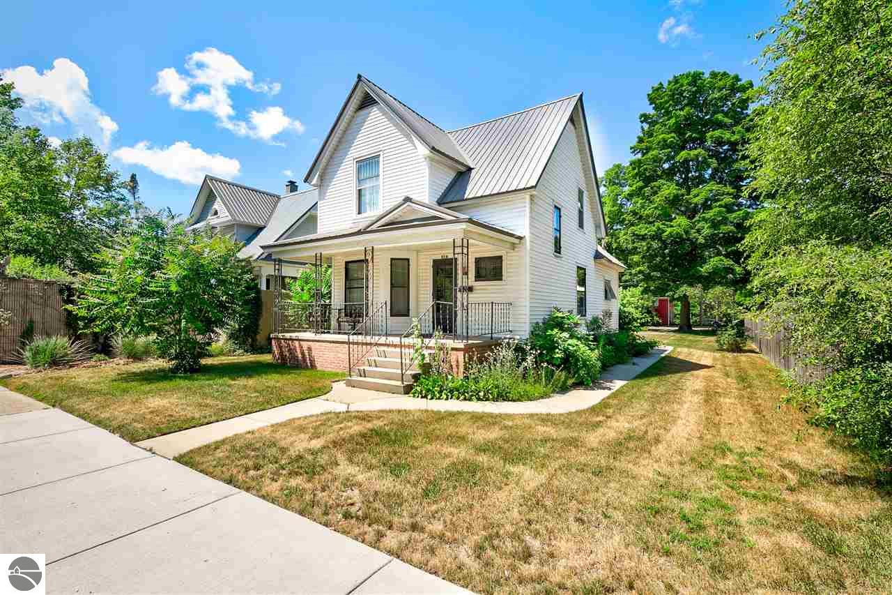310 S Division