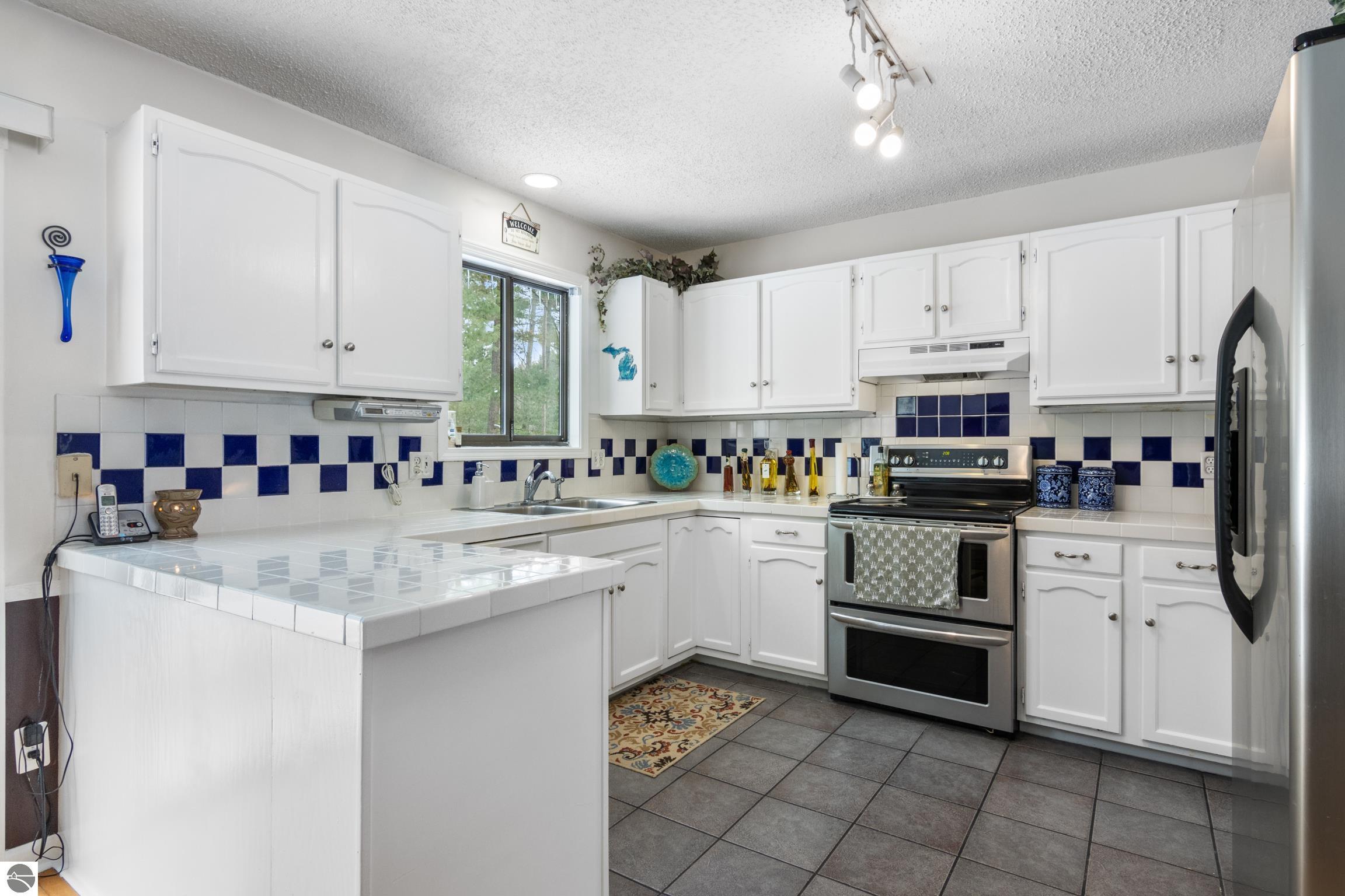 3805 Holiday Village Drive
