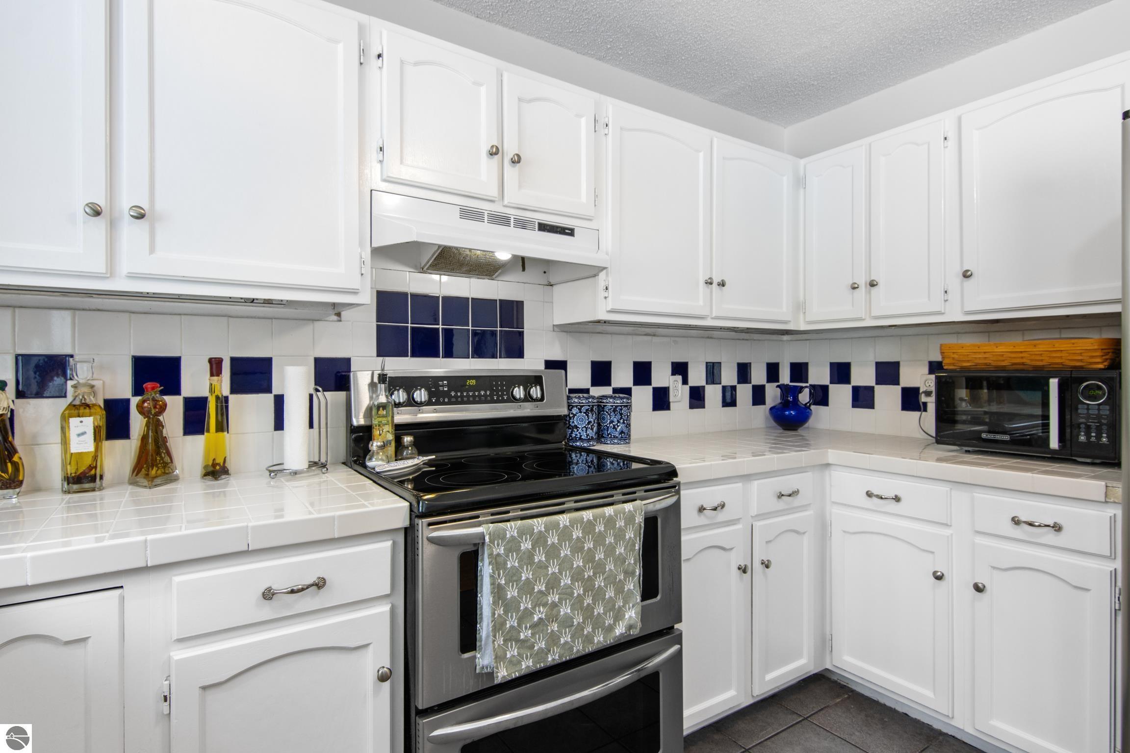 3805 Holiday Village Drive