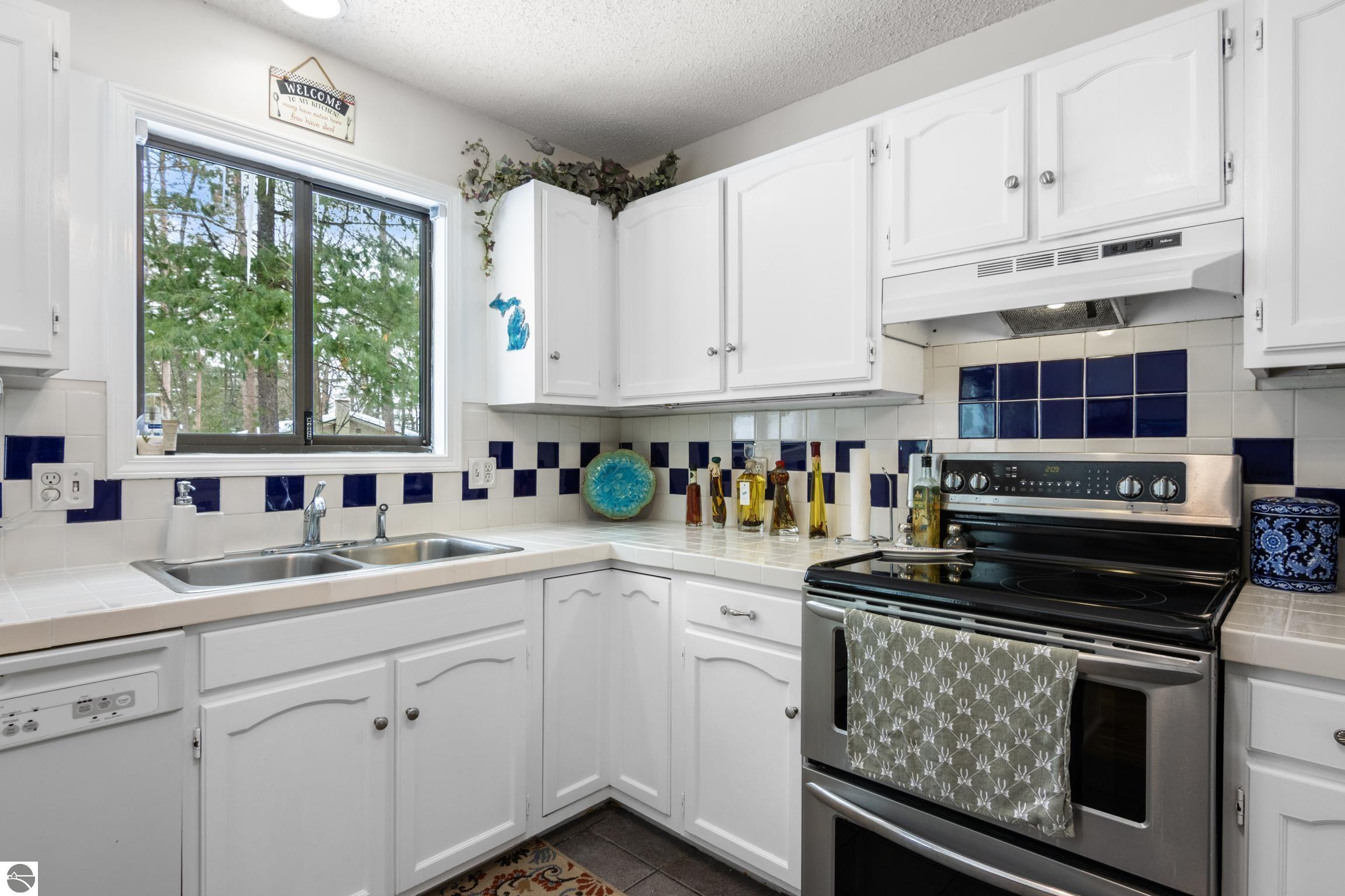 3805 Holiday Village Drive